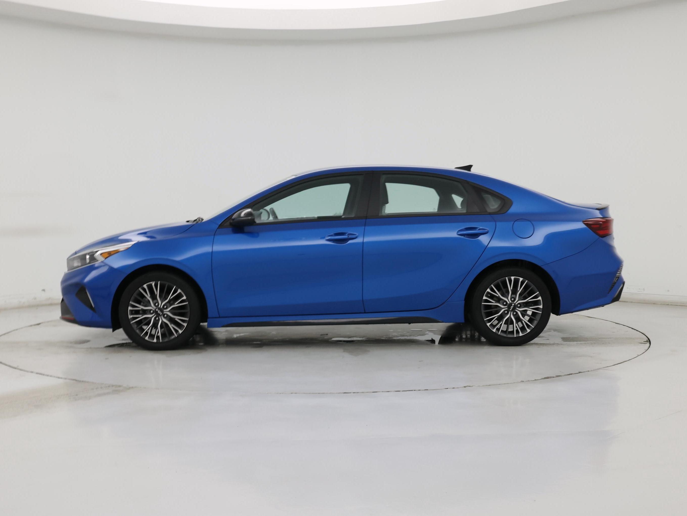 Thumbnail: 2023 Kia Forte - 3
