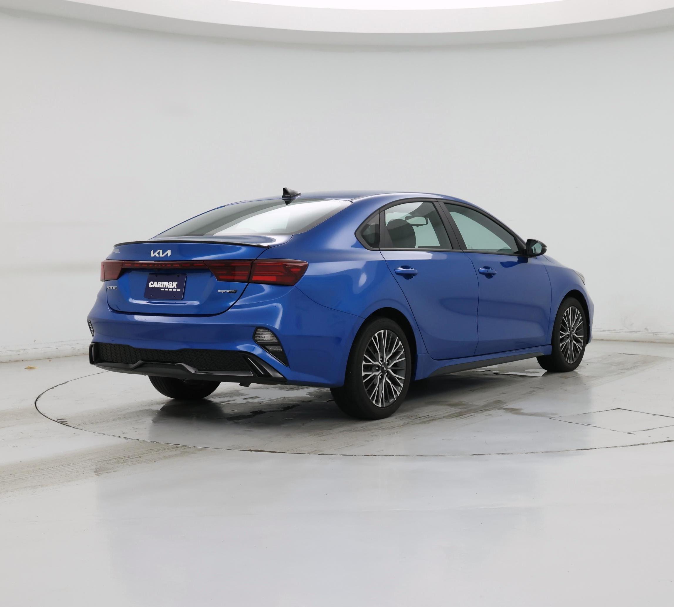 Thumbnail: 2023 Kia Forte - 8