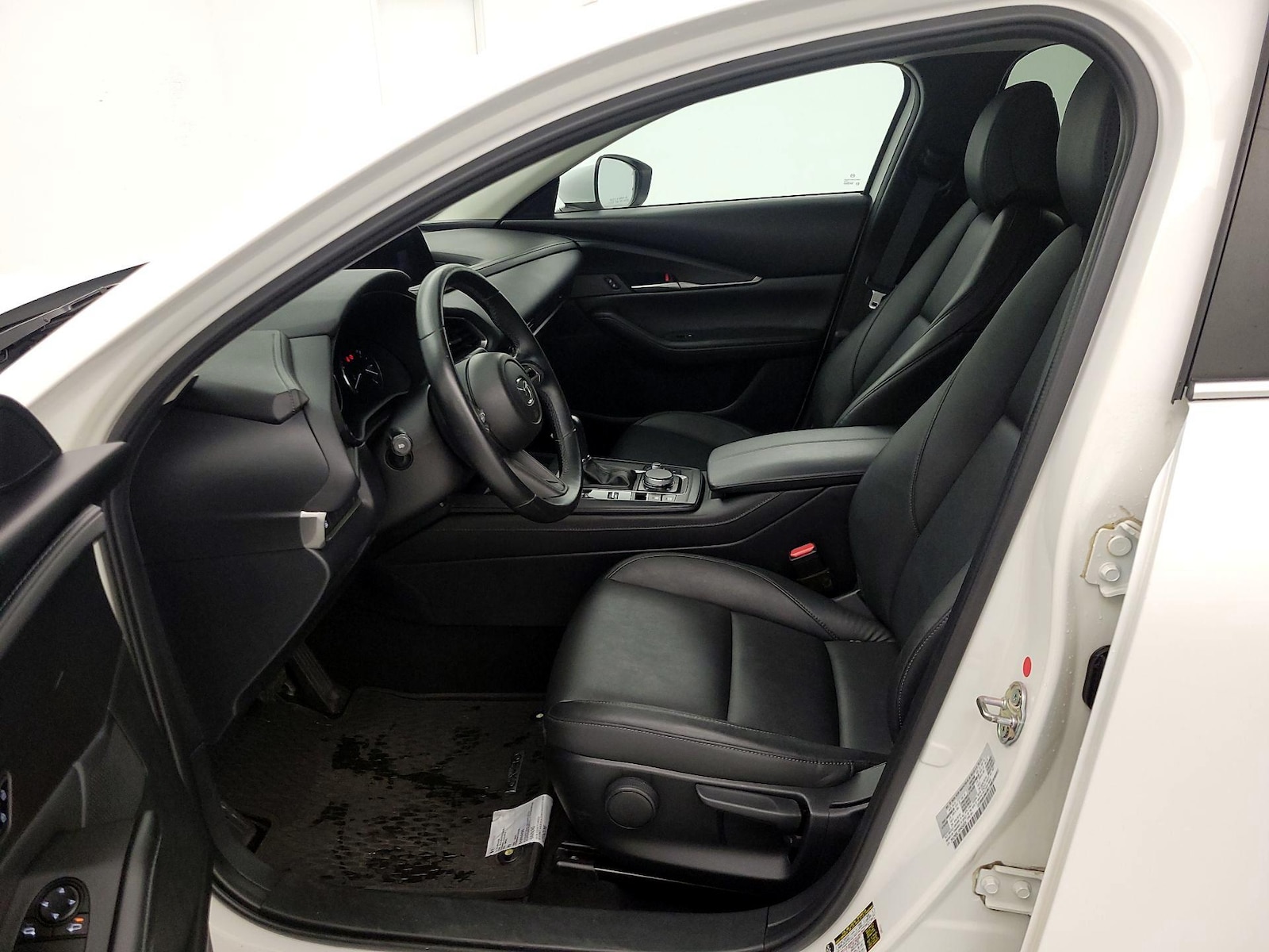 Side Airbags & Leatherette Seats