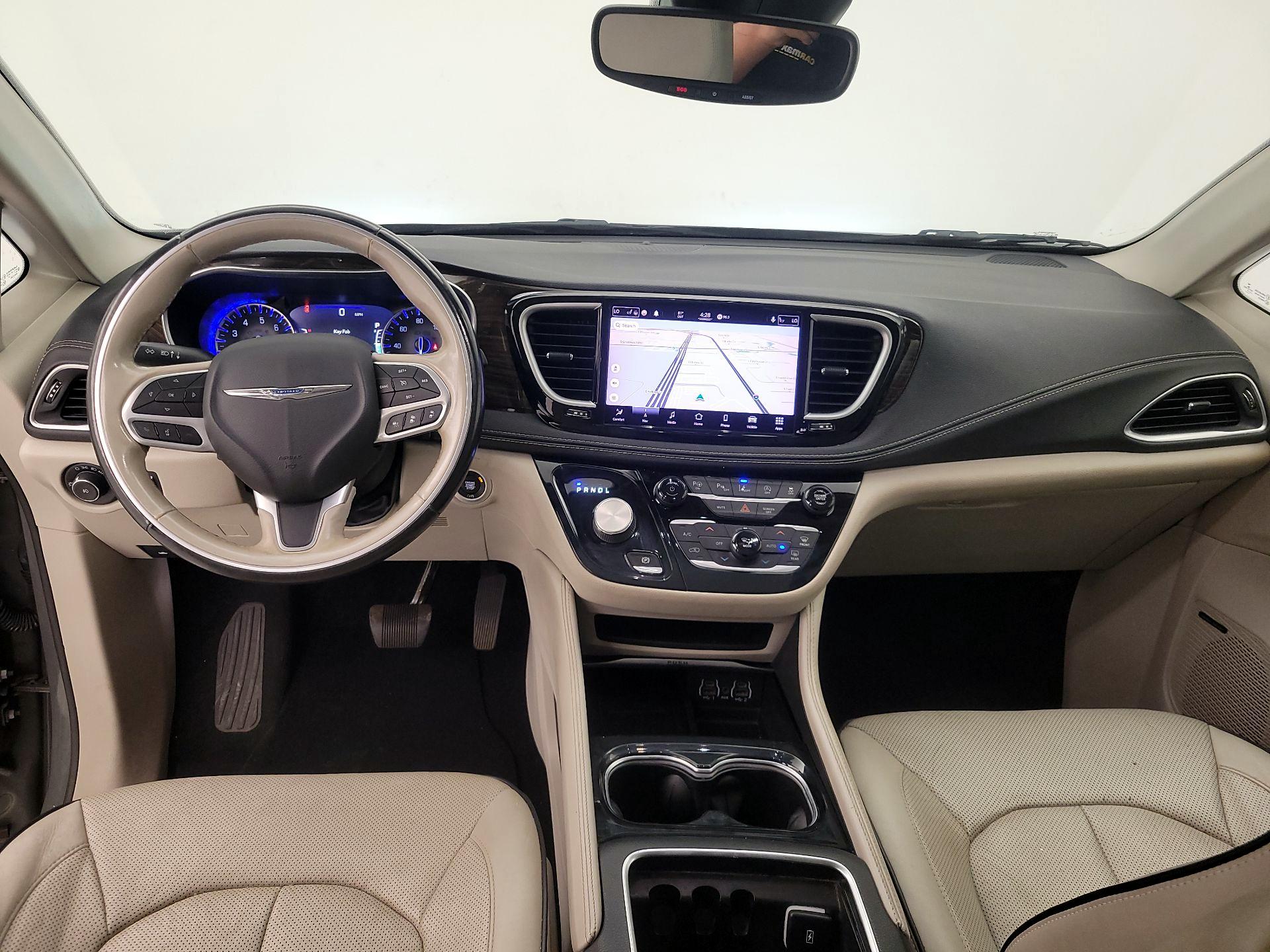 Thumbnail: 2021 Chrysler Pacifica - 9