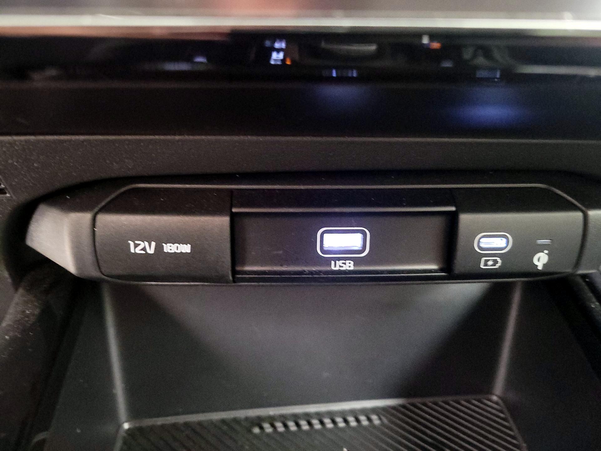 Thumbnail: 2024 Kia Niro - 19