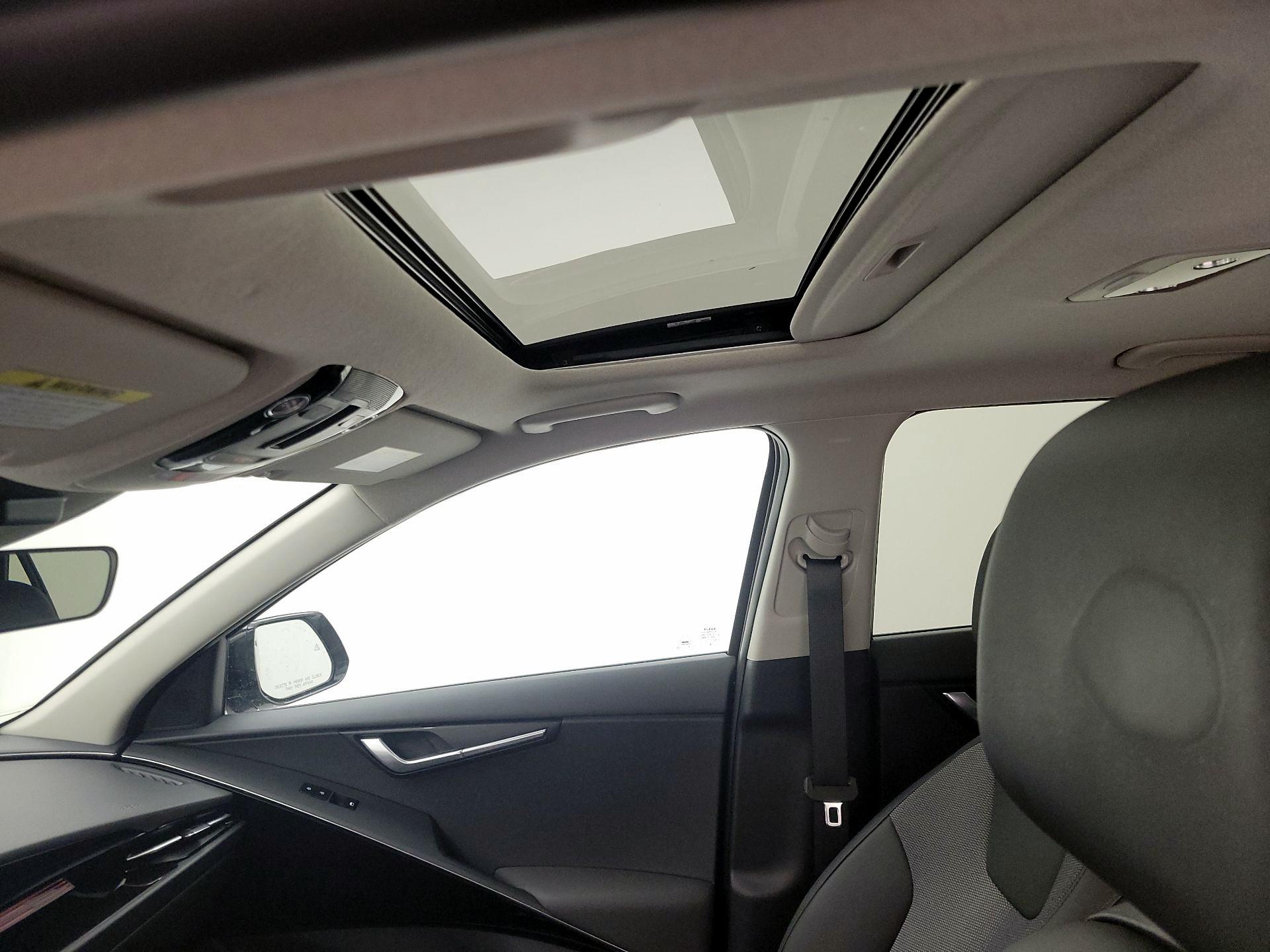Thumbnail: 2024 Kia Niro - 20
