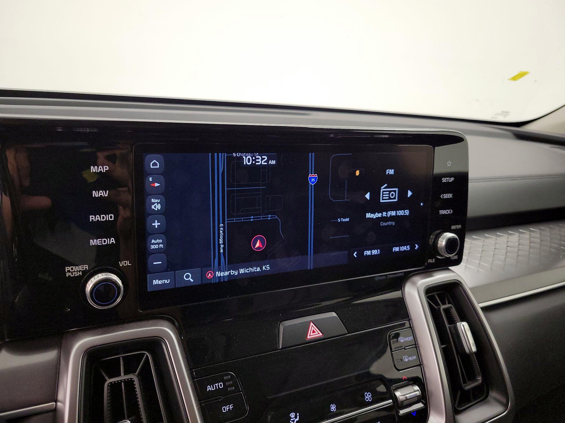 Thumbnail: 2023 Kia Sorento - 14