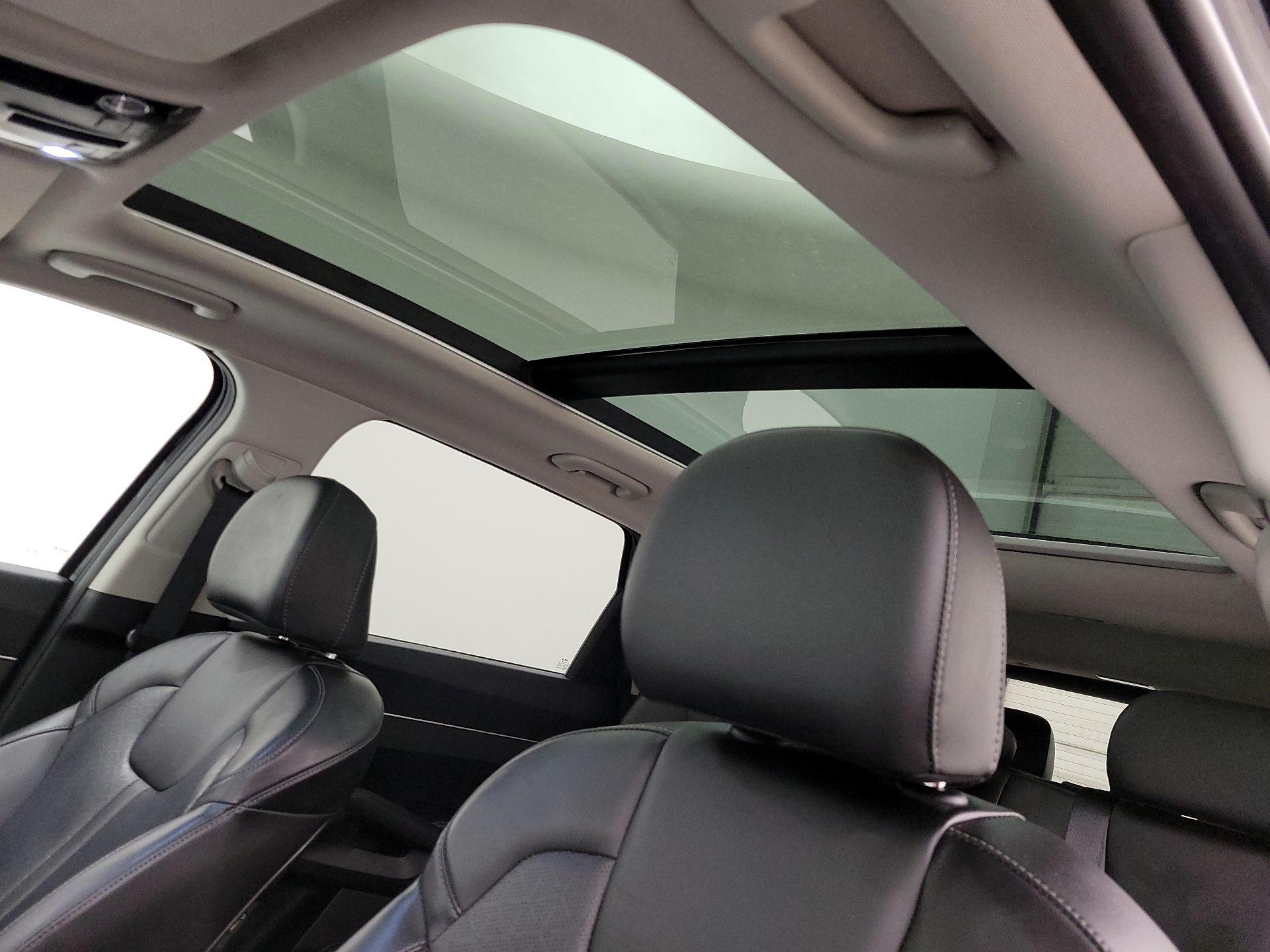 Thumbnail: 2023 Kia Sorento - 20