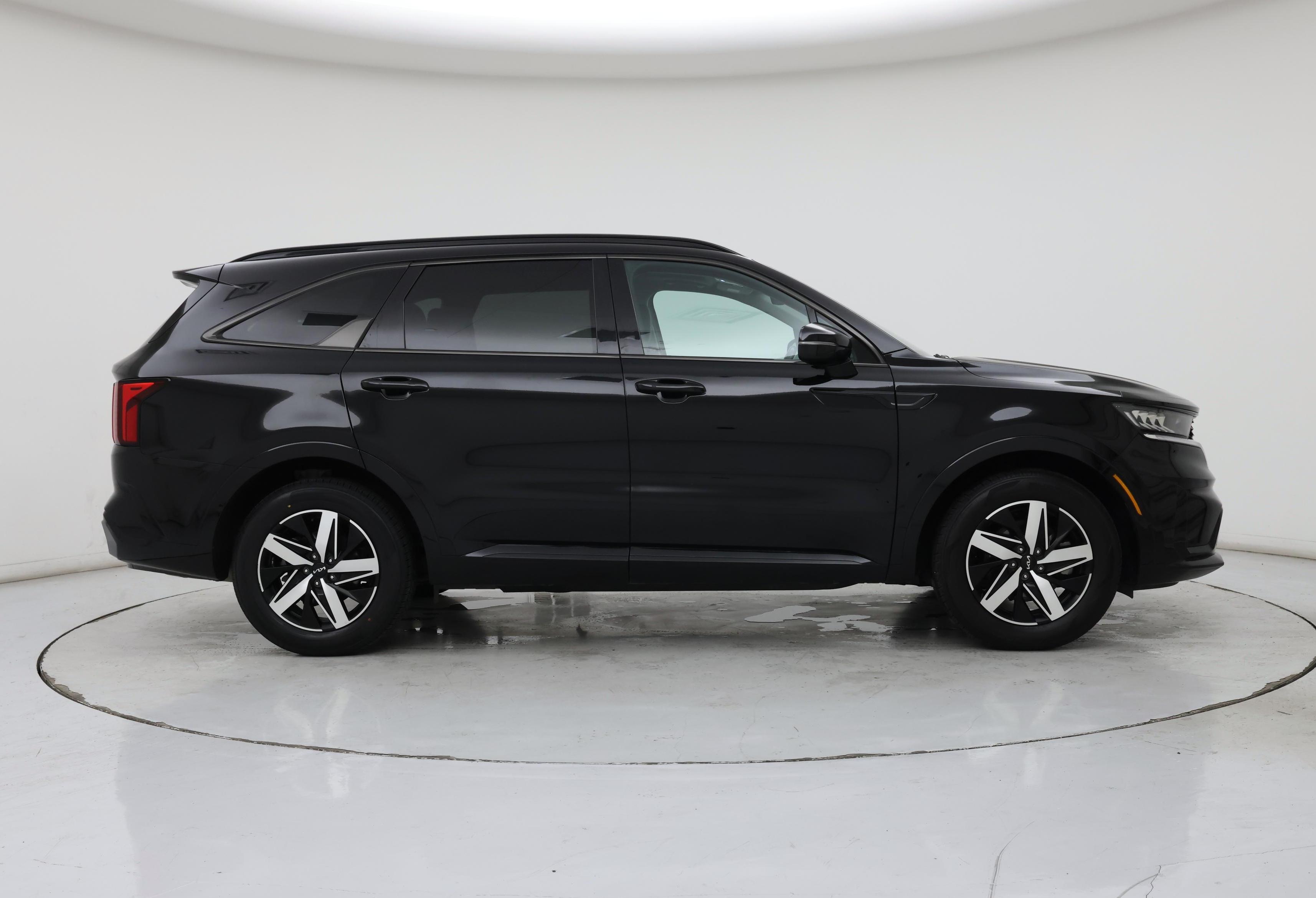 Thumbnail: 2023 Kia Sorento - 7