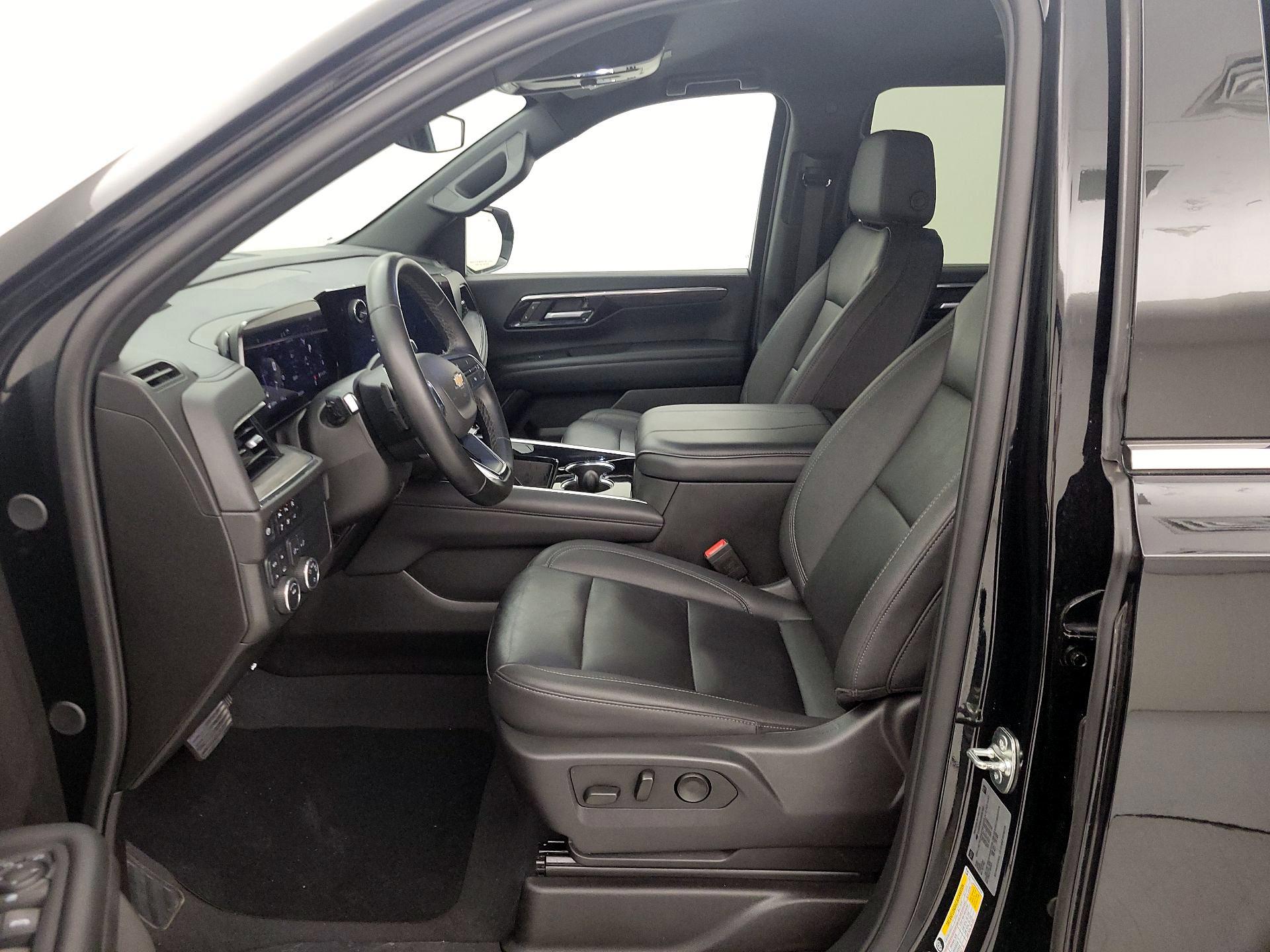 Thumbnail: 2025 Chevrolet Tahoe - 11