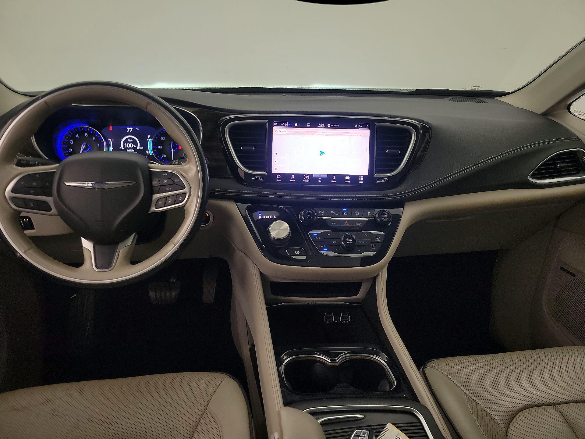 Thumbnail: 2021 Chrysler Pacifica - 9
