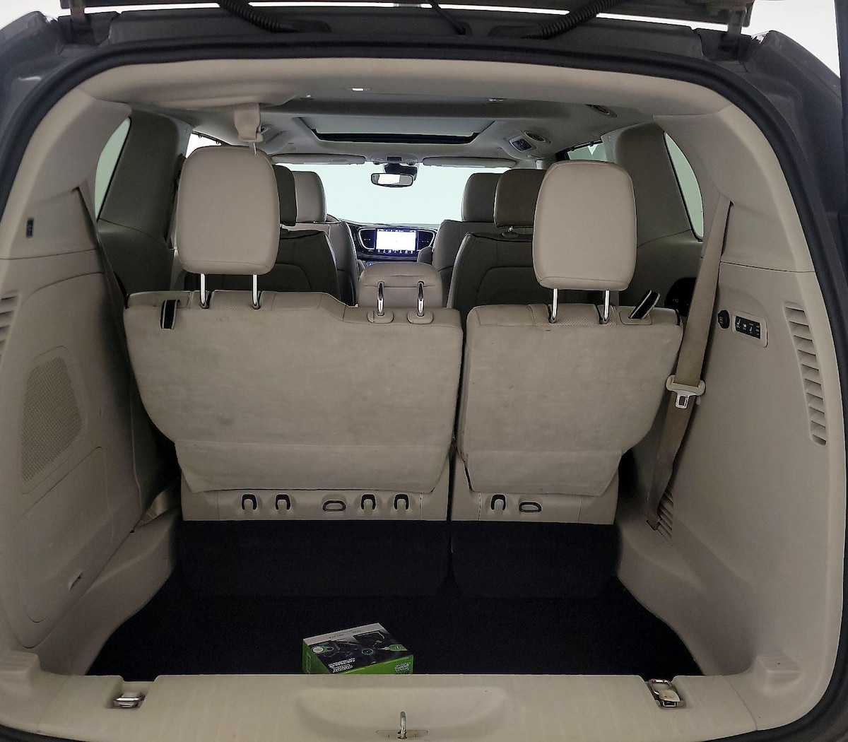 Trunk/Cargo (Seats Up)