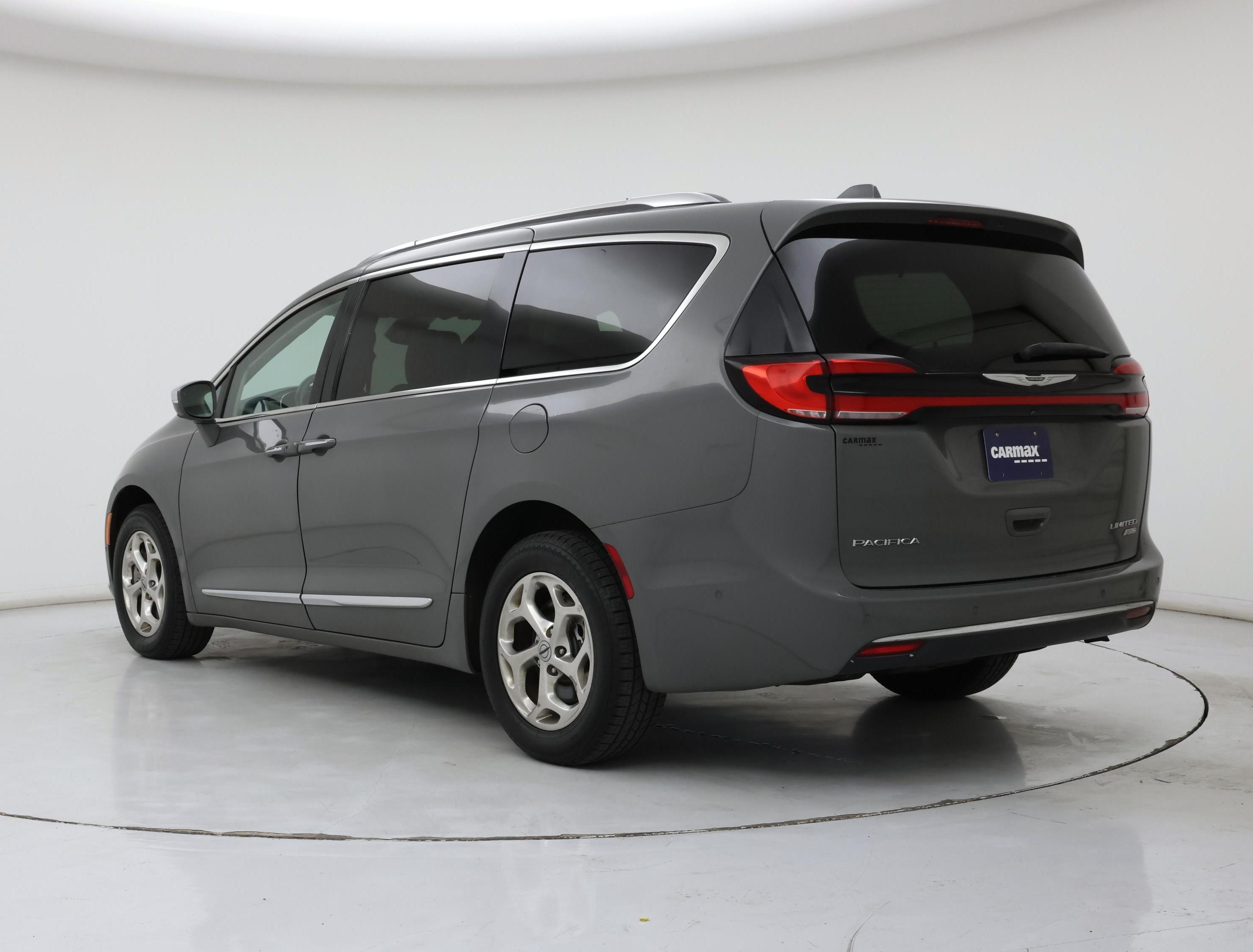 Thumbnail: 2021 Chrysler Pacifica - 2
