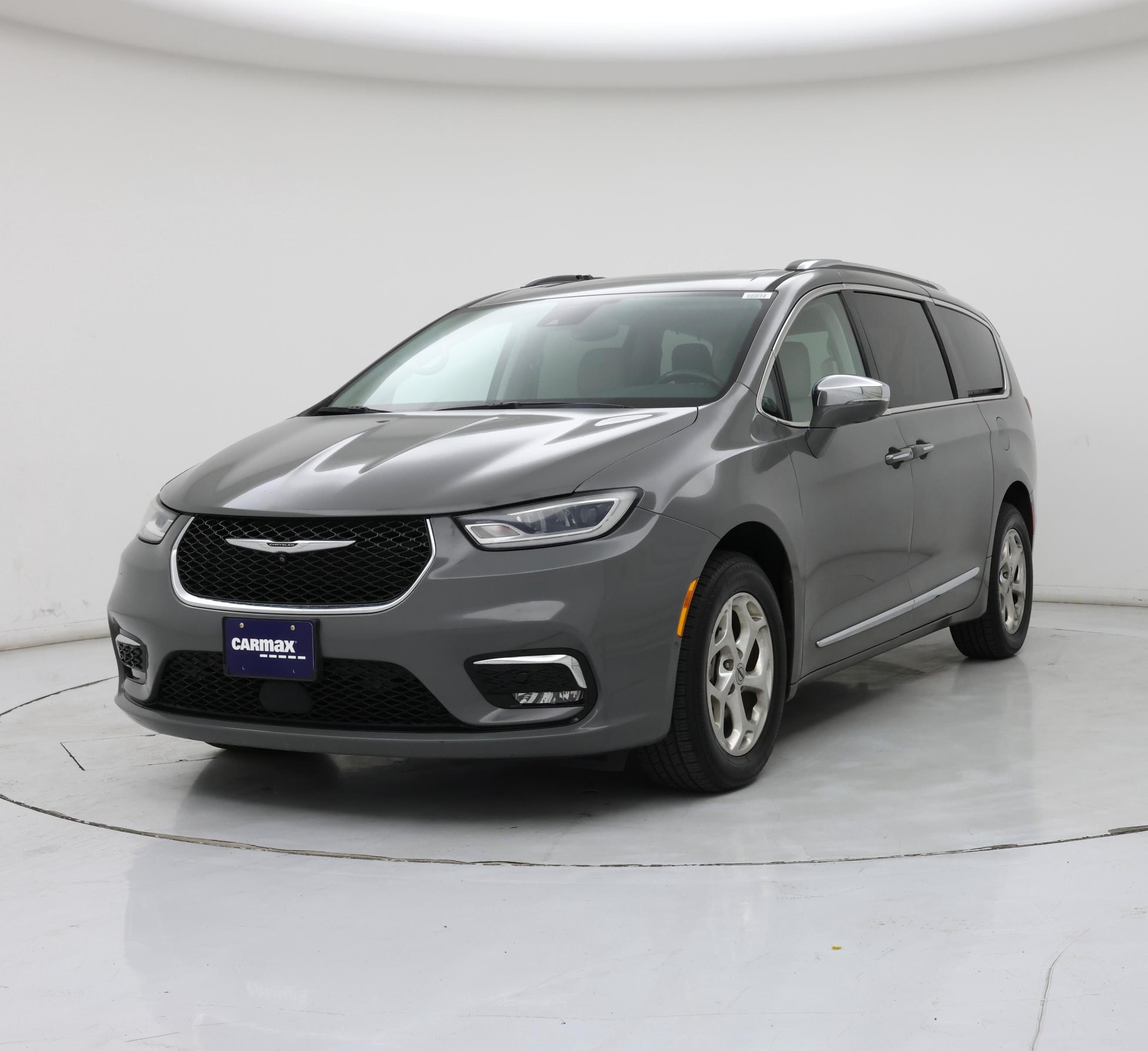 Thumbnail: 2021 Chrysler Pacifica - 4