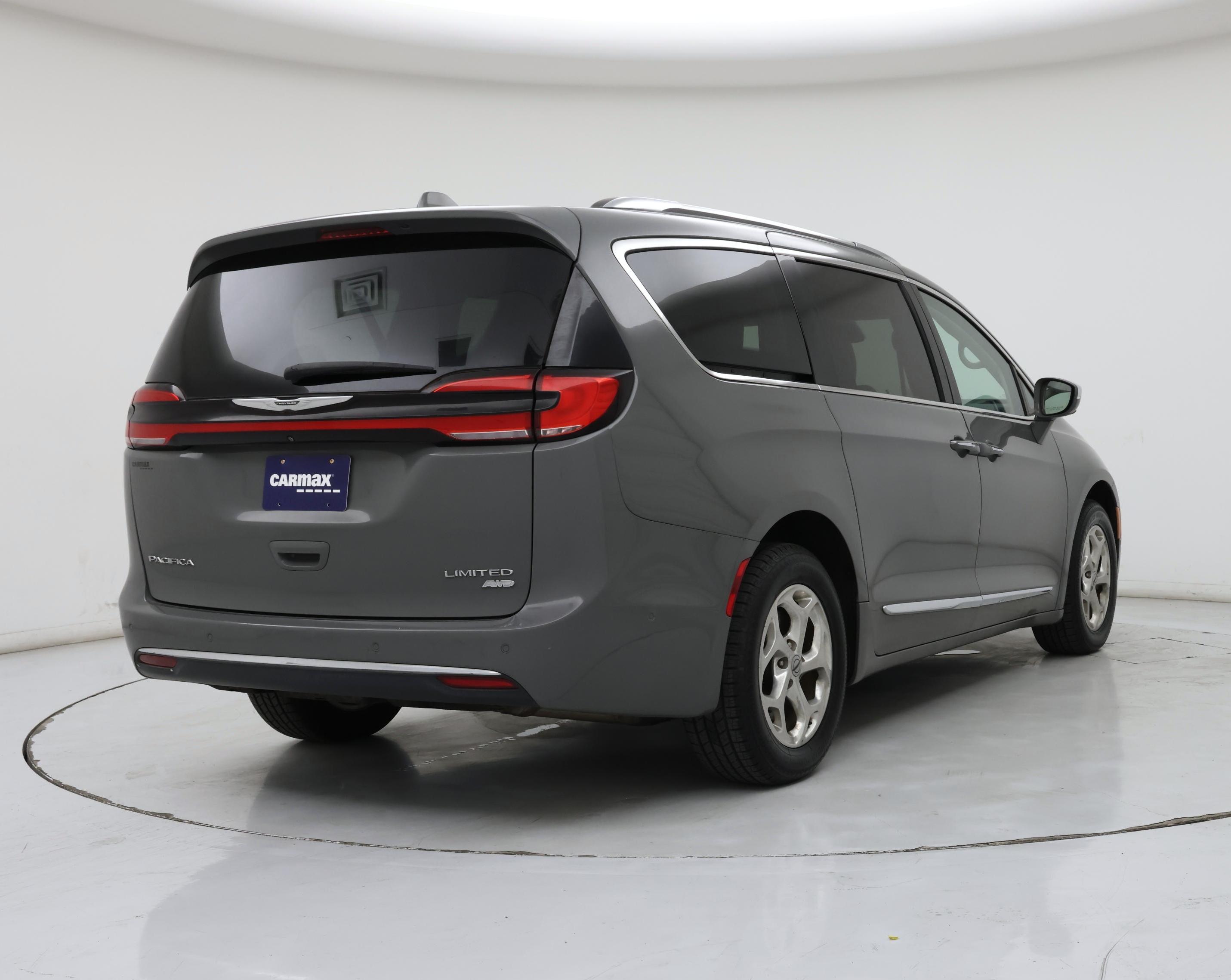 Thumbnail: 2021 Chrysler Pacifica - 8