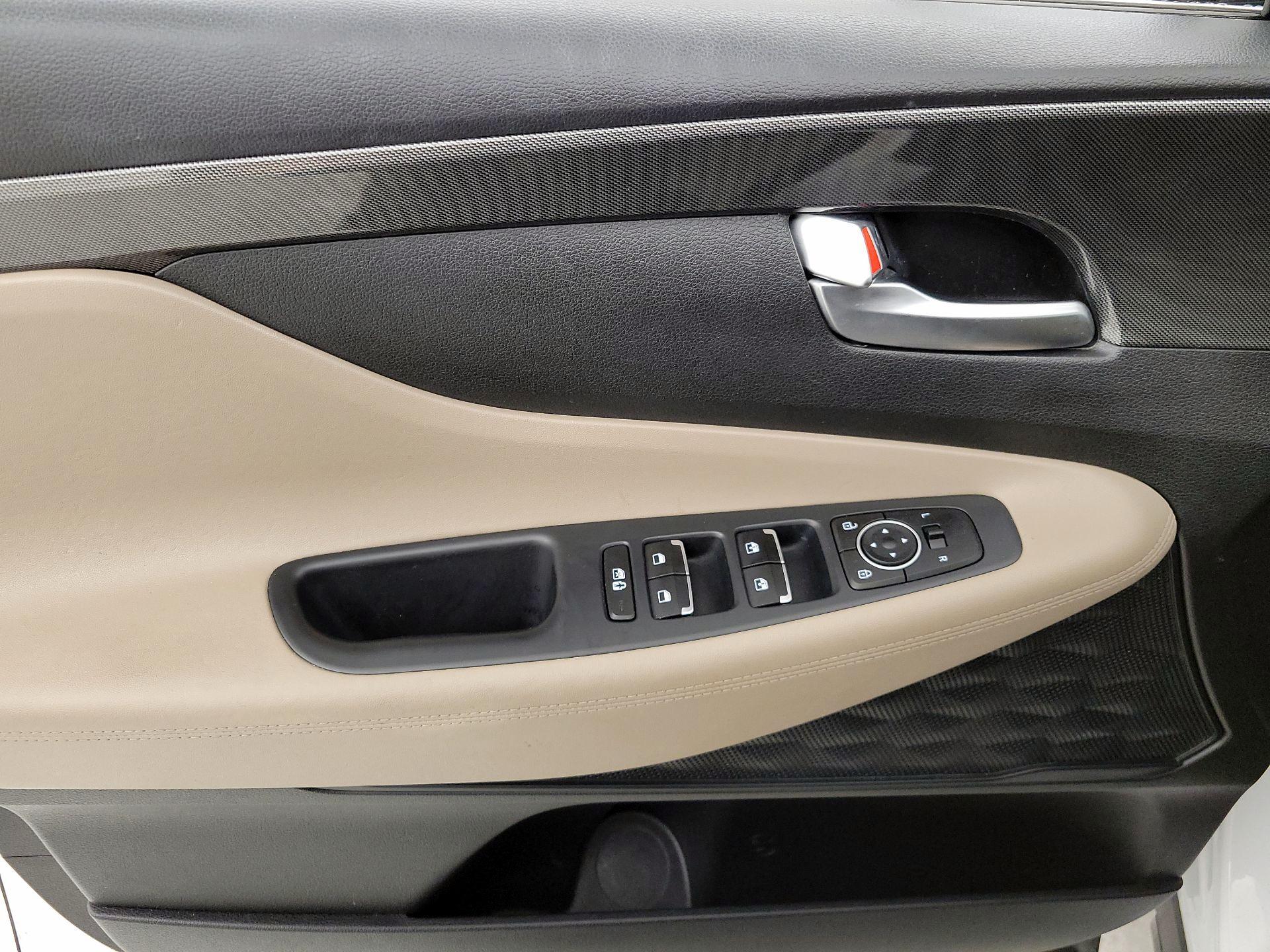 Thumbnail: 2023 Hyundai Santa Fe - 12