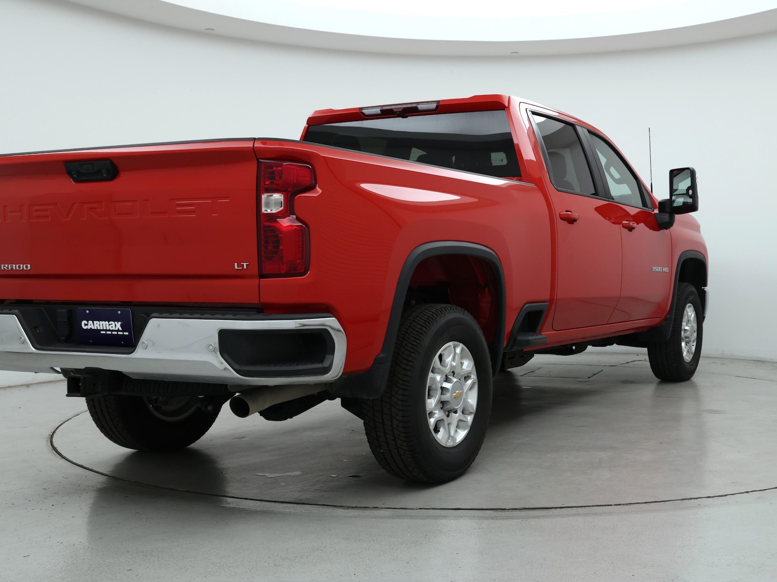 2025 Chevrolet Silverado 3500HD LT - Photo 9