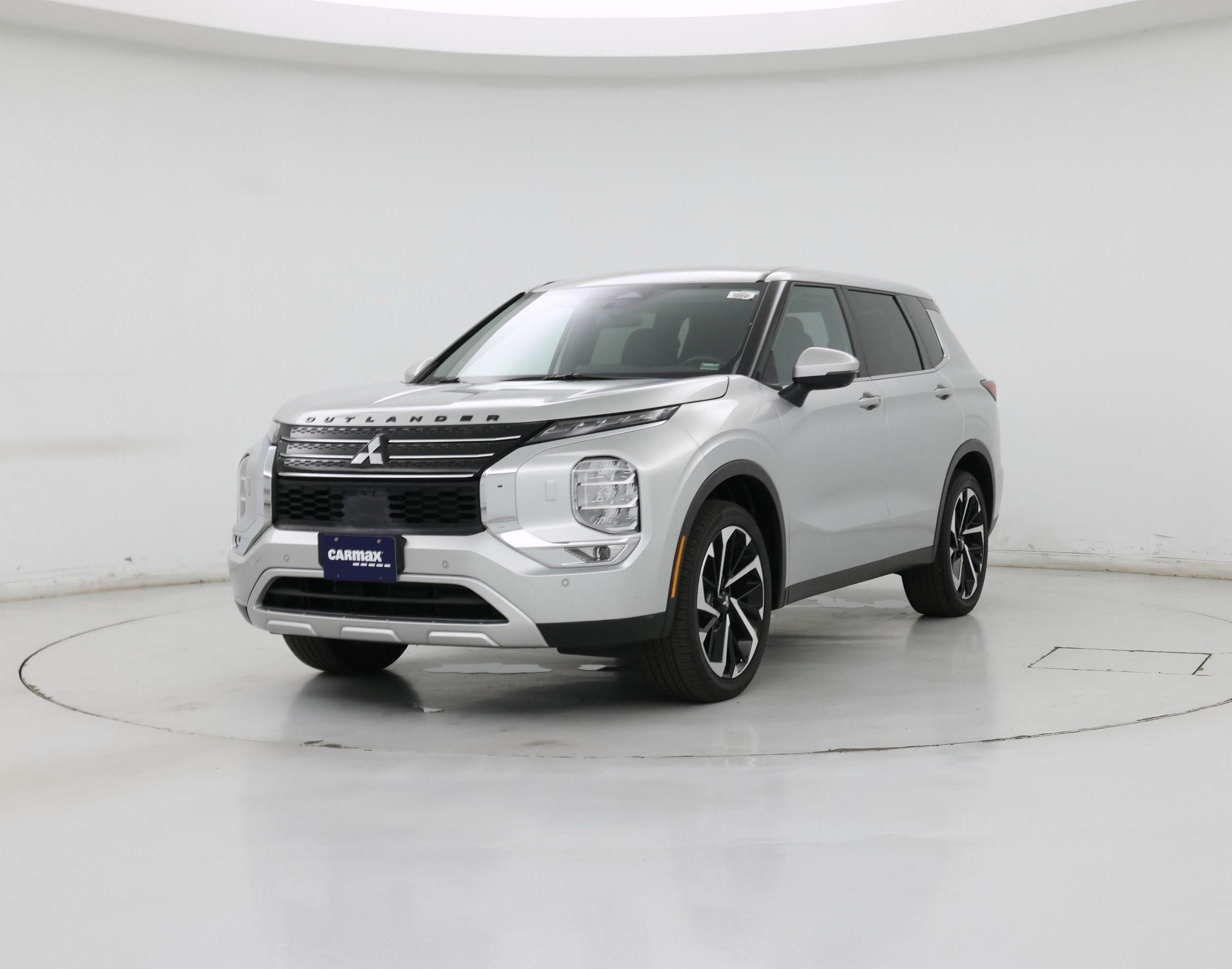 Thumbnail: 2024 Mitsubishi Outlander - 4