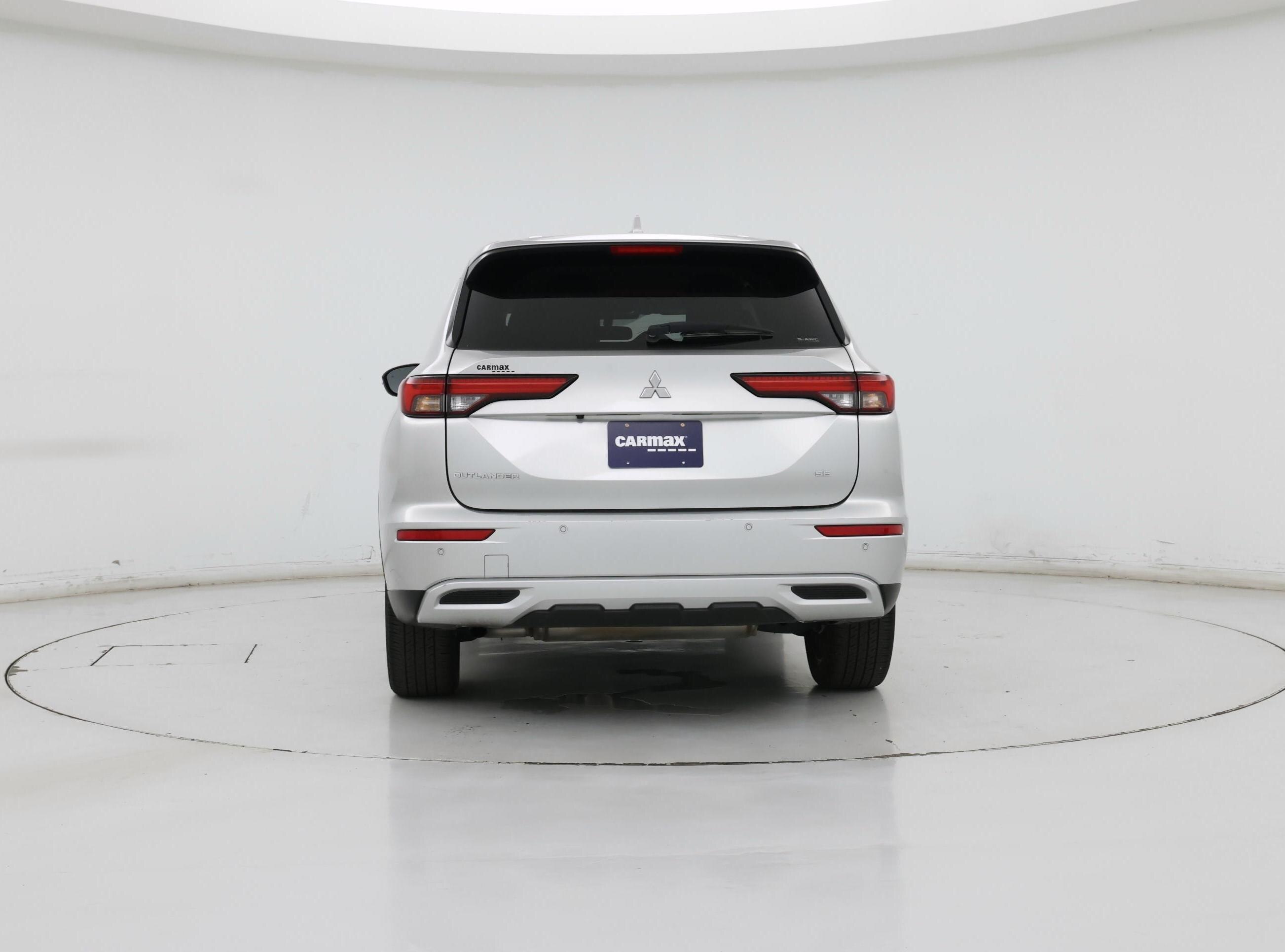Thumbnail: 2024 Mitsubishi Outlander - 6