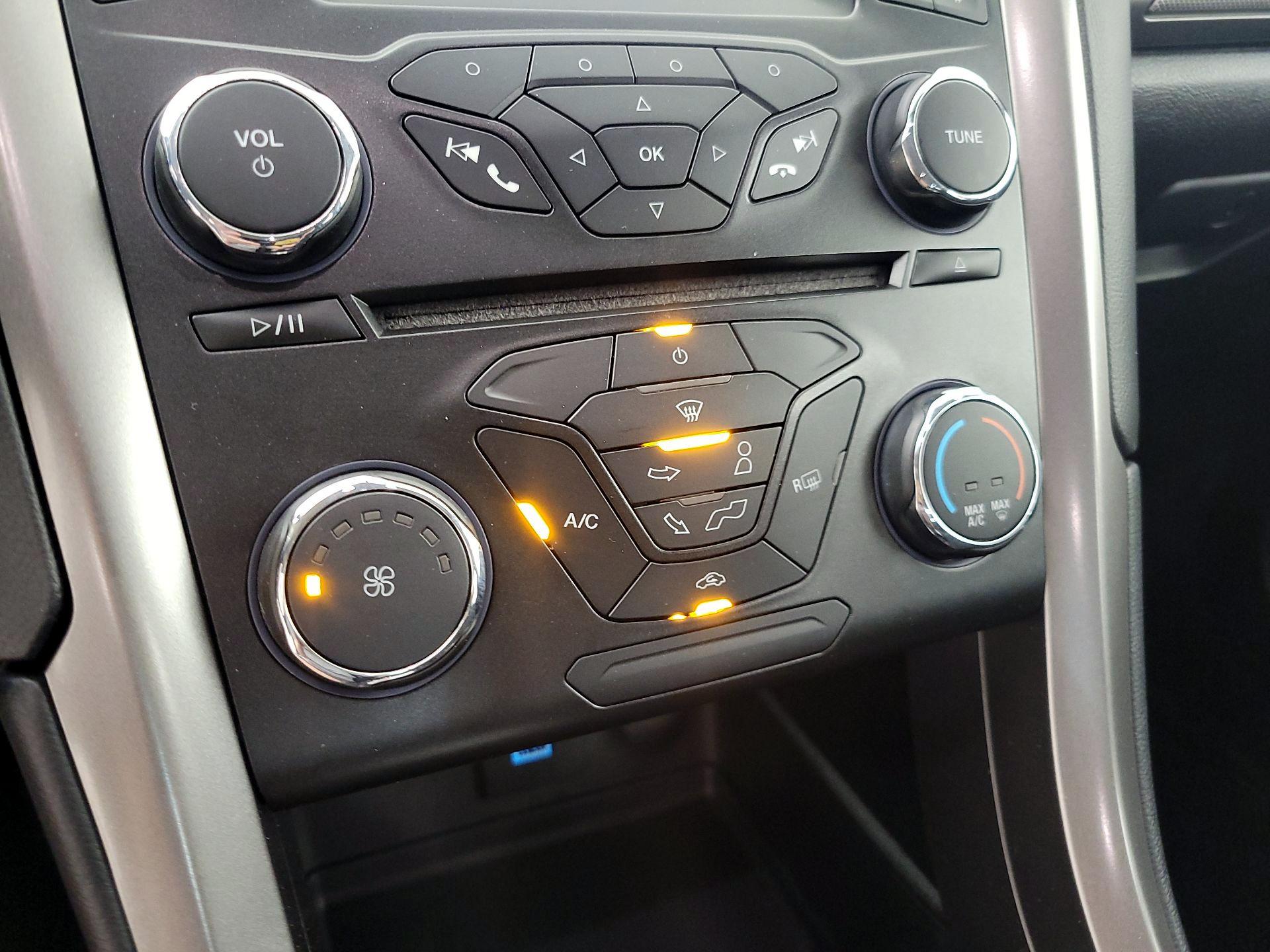 Thumbnail: 2017 Ford Fusion - 16