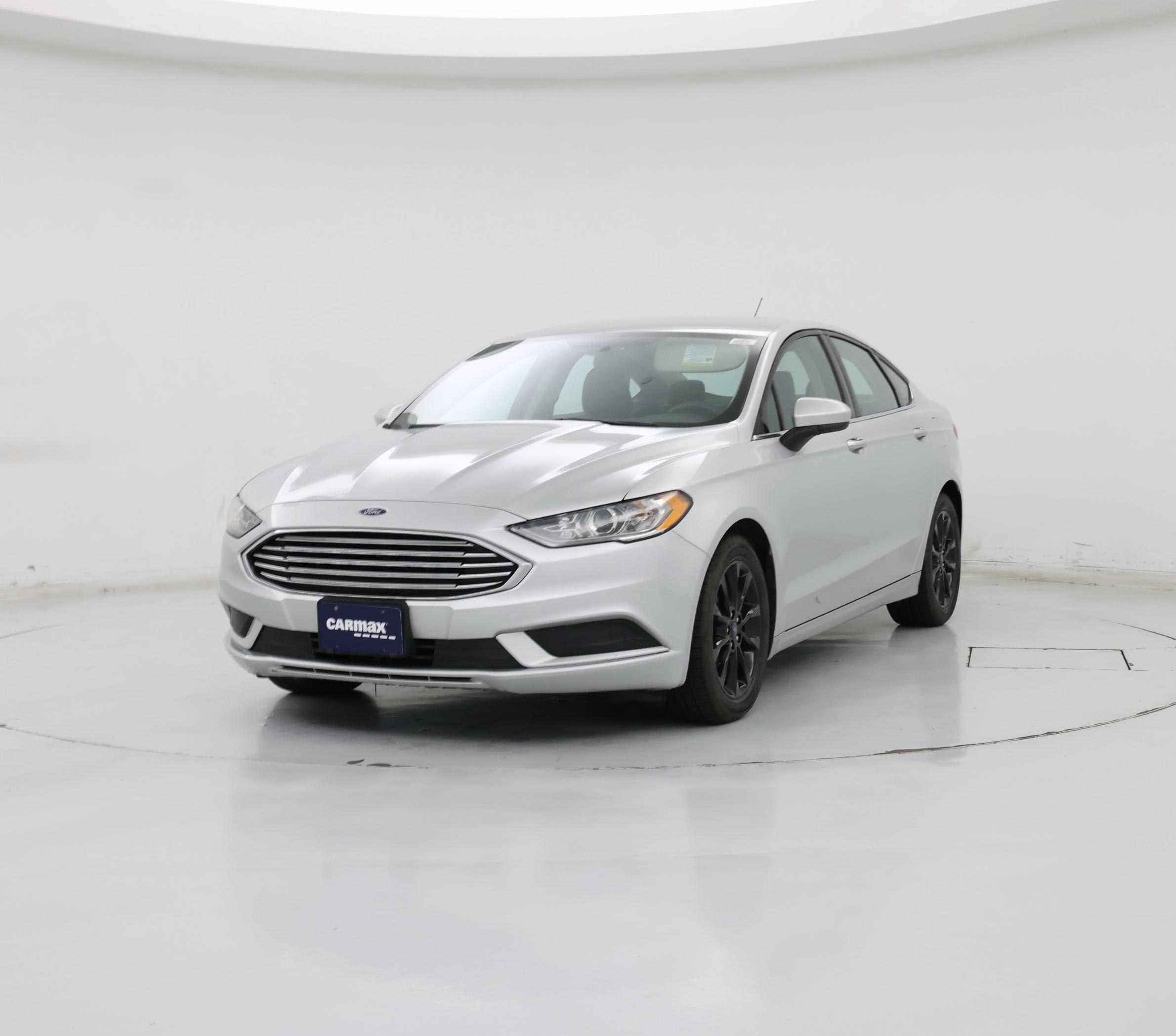 Thumbnail: 2017 Ford Fusion - 4
