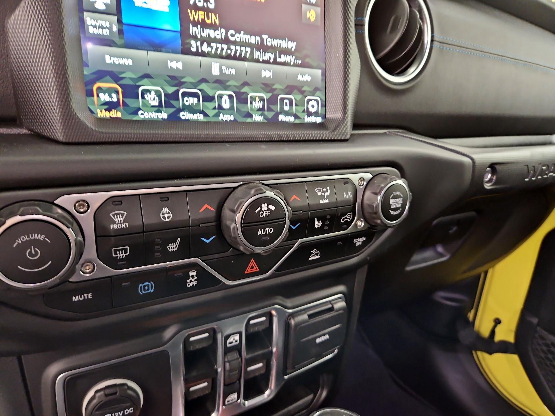 Thumbnail: 2023 Jeep Wrangler - 17