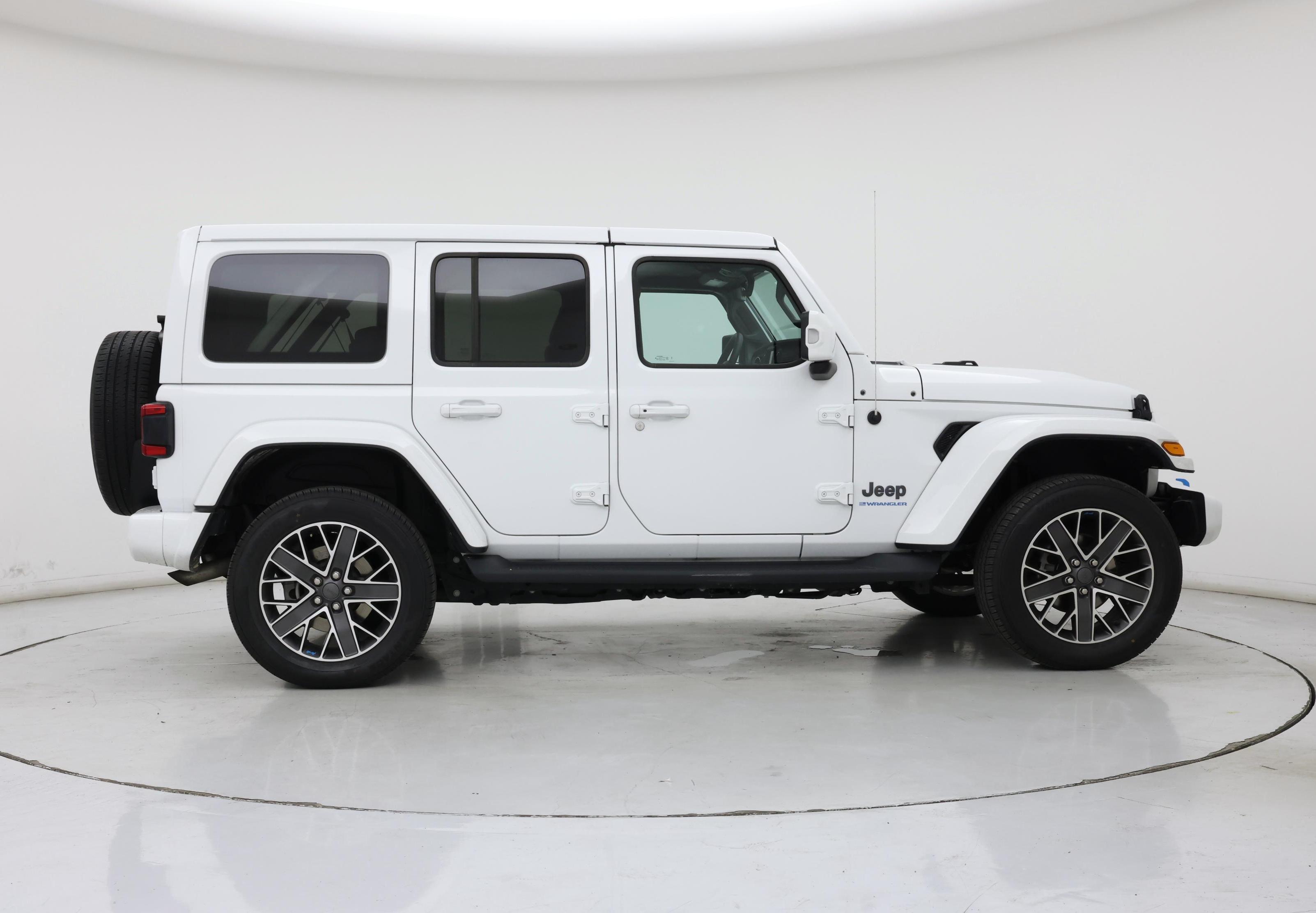 Thumbnail: 2023 Jeep Wrangler - 7