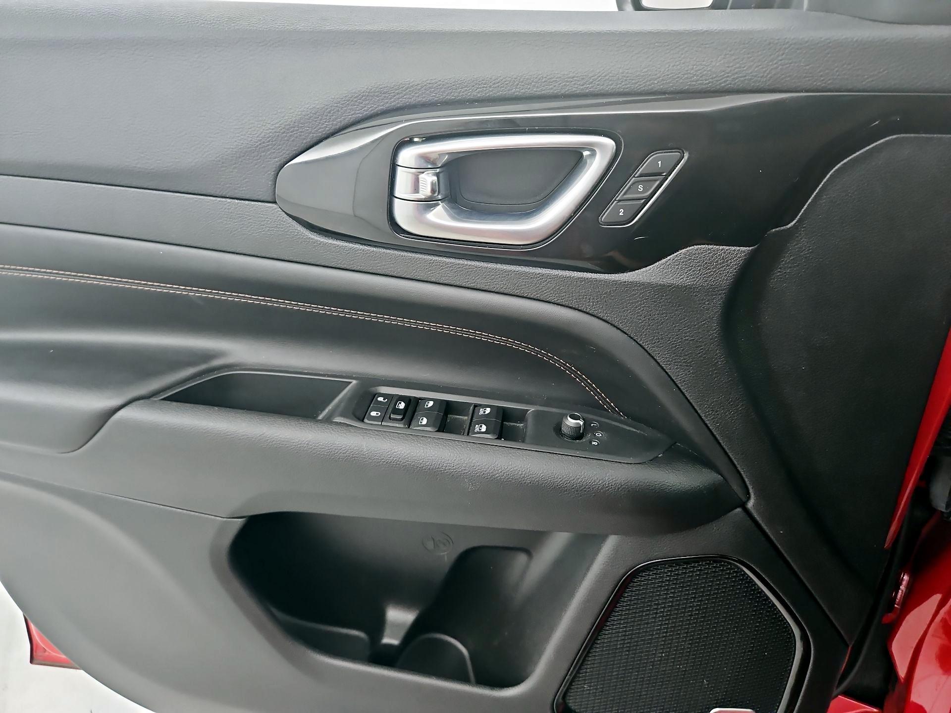 Thumbnail: 2022 Jeep Compass - 12