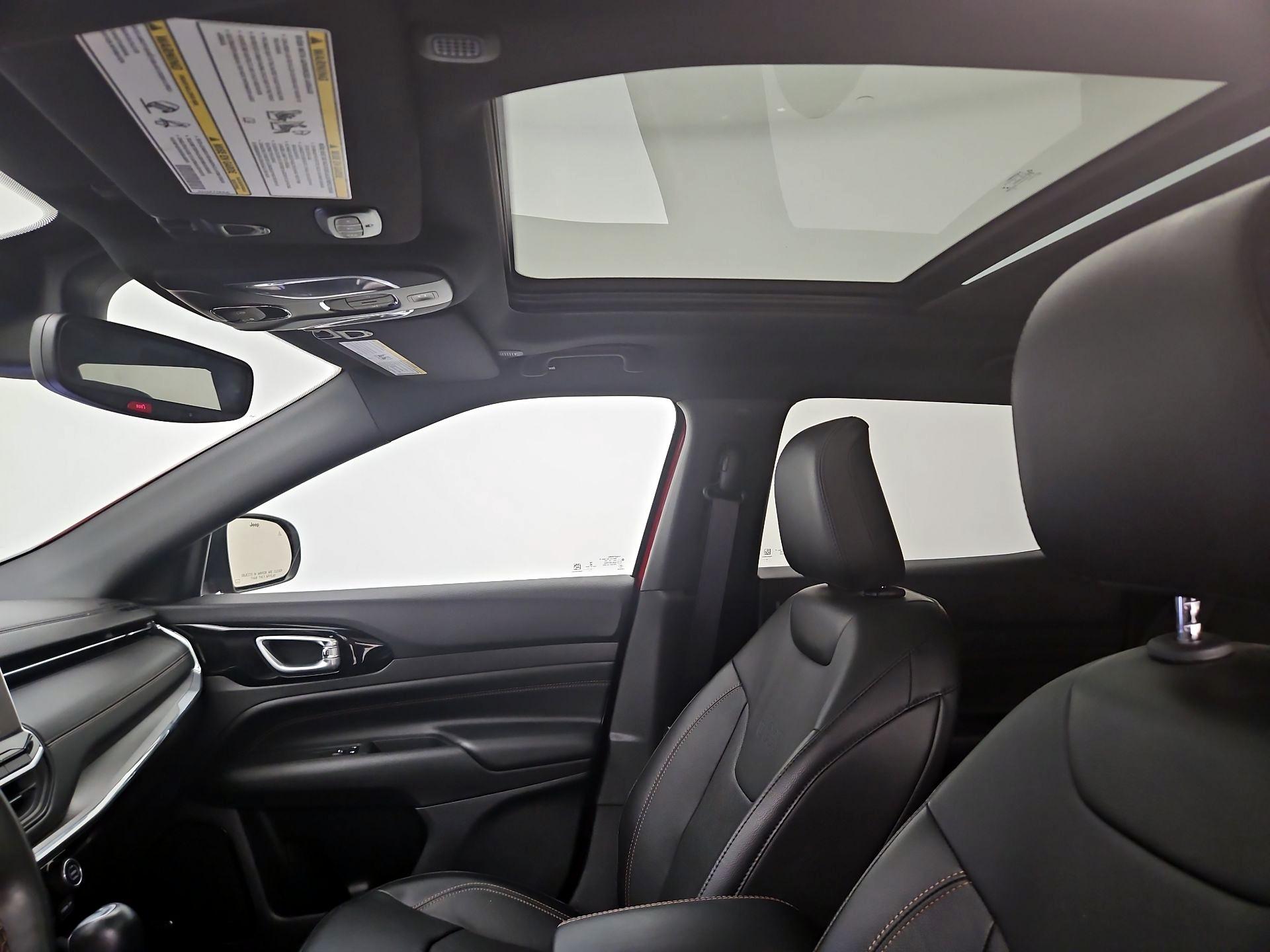 Thumbnail: 2022 Jeep Compass - 19