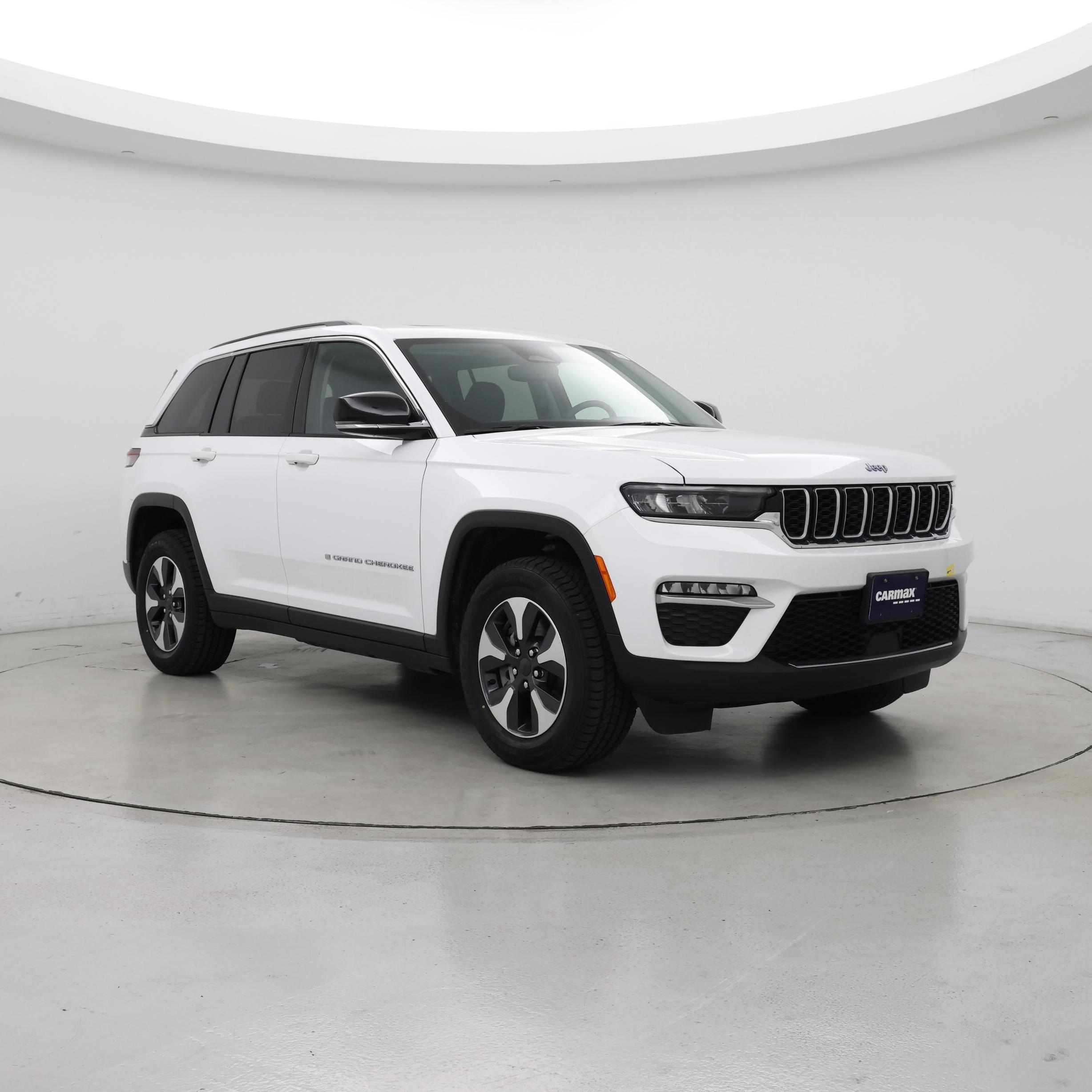 White 2023 Jeep Grand Cherokee 4xe SUV / Crossover  Automatic