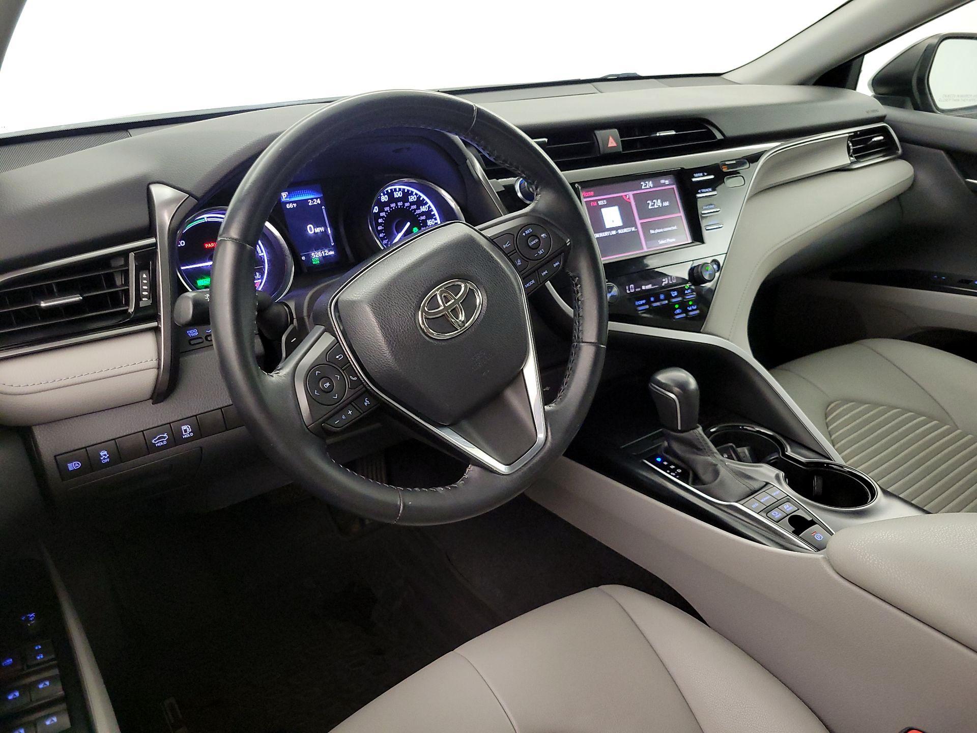 Thumbnail: 2020 Toyota Camry - 9