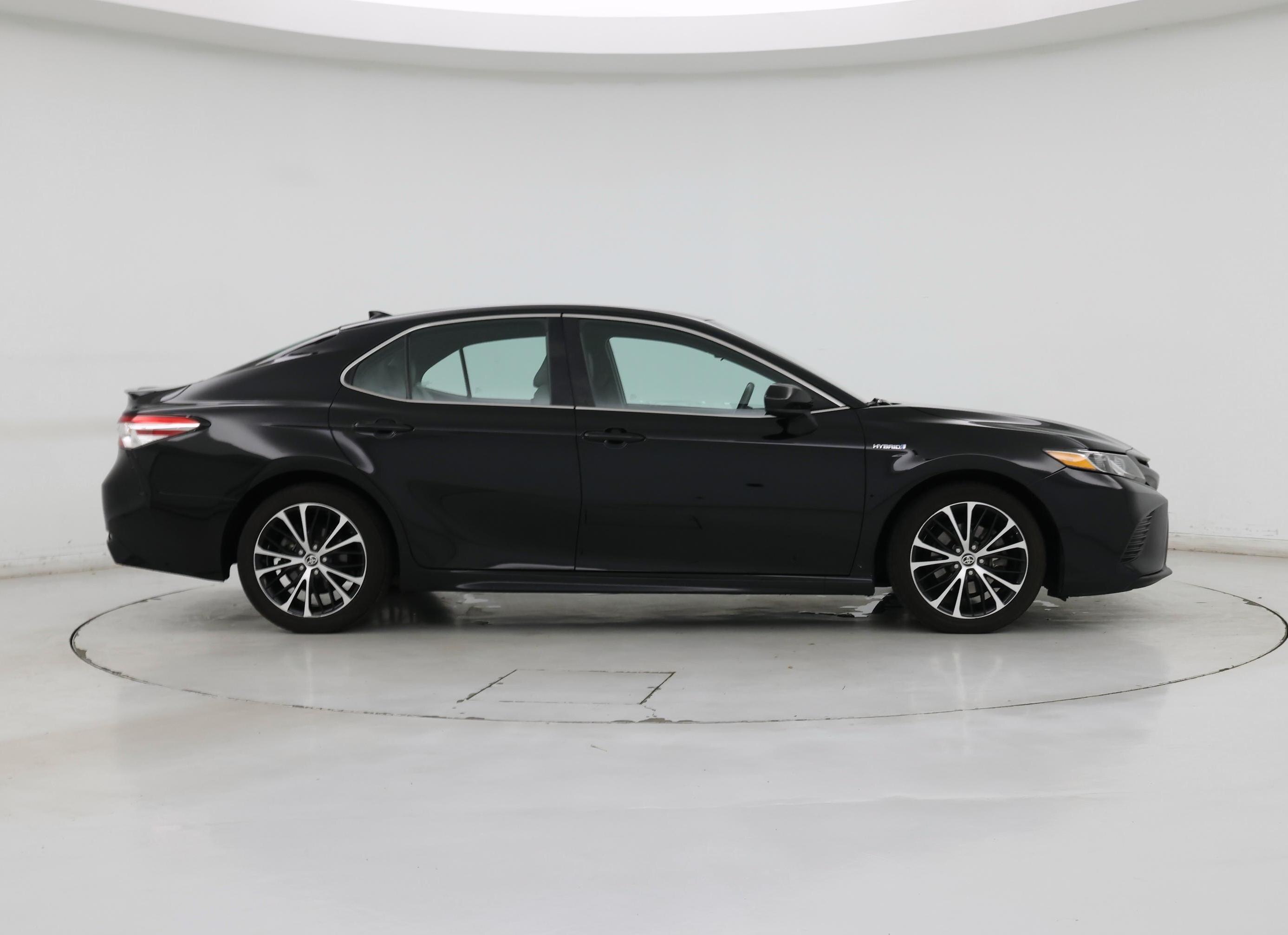 Thumbnail: 2020 Toyota Camry - 7