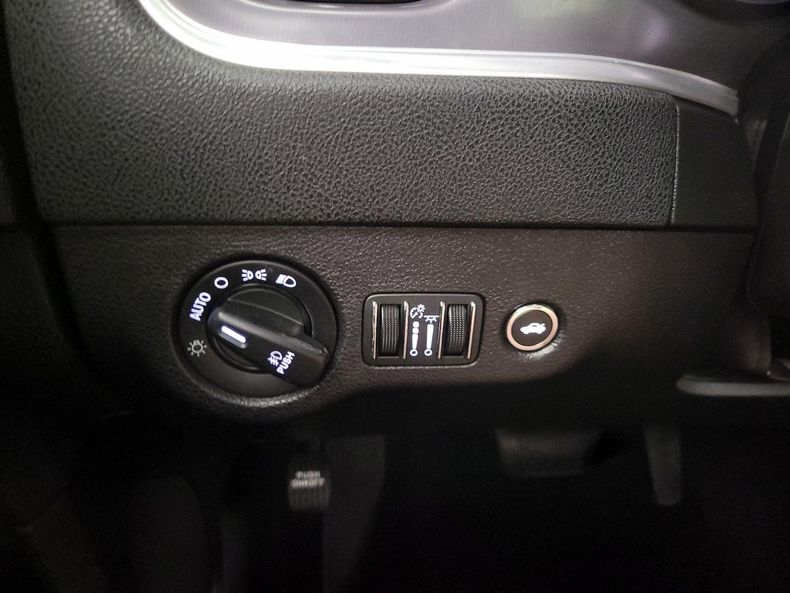 2019 Dodge Charger R/T - Photo 14