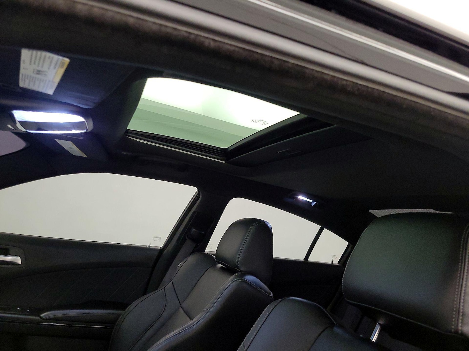 2019 Dodge Charger R/T - Photo 19