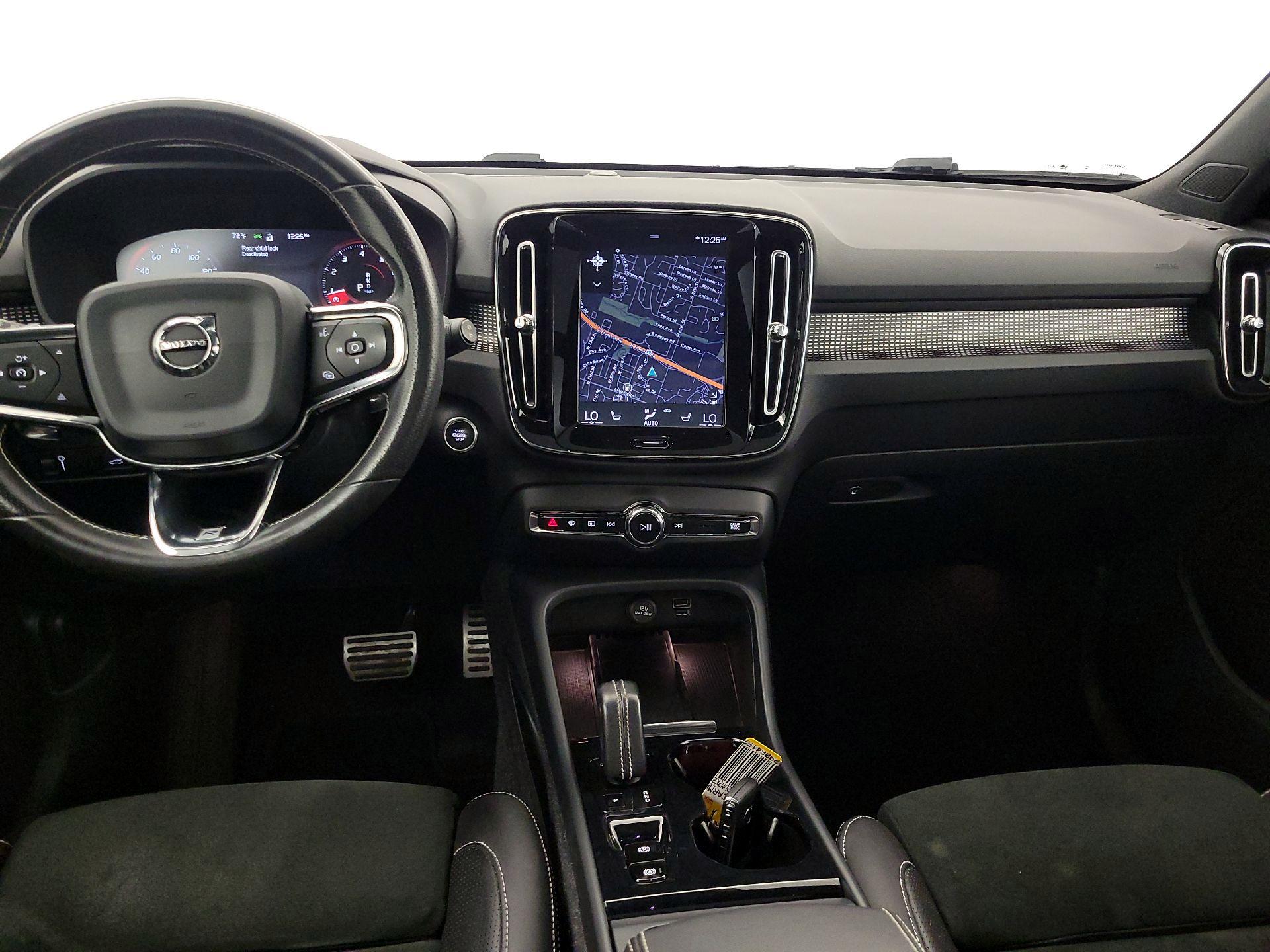 Thumbnail: 2019 Volvo XC40 - 9