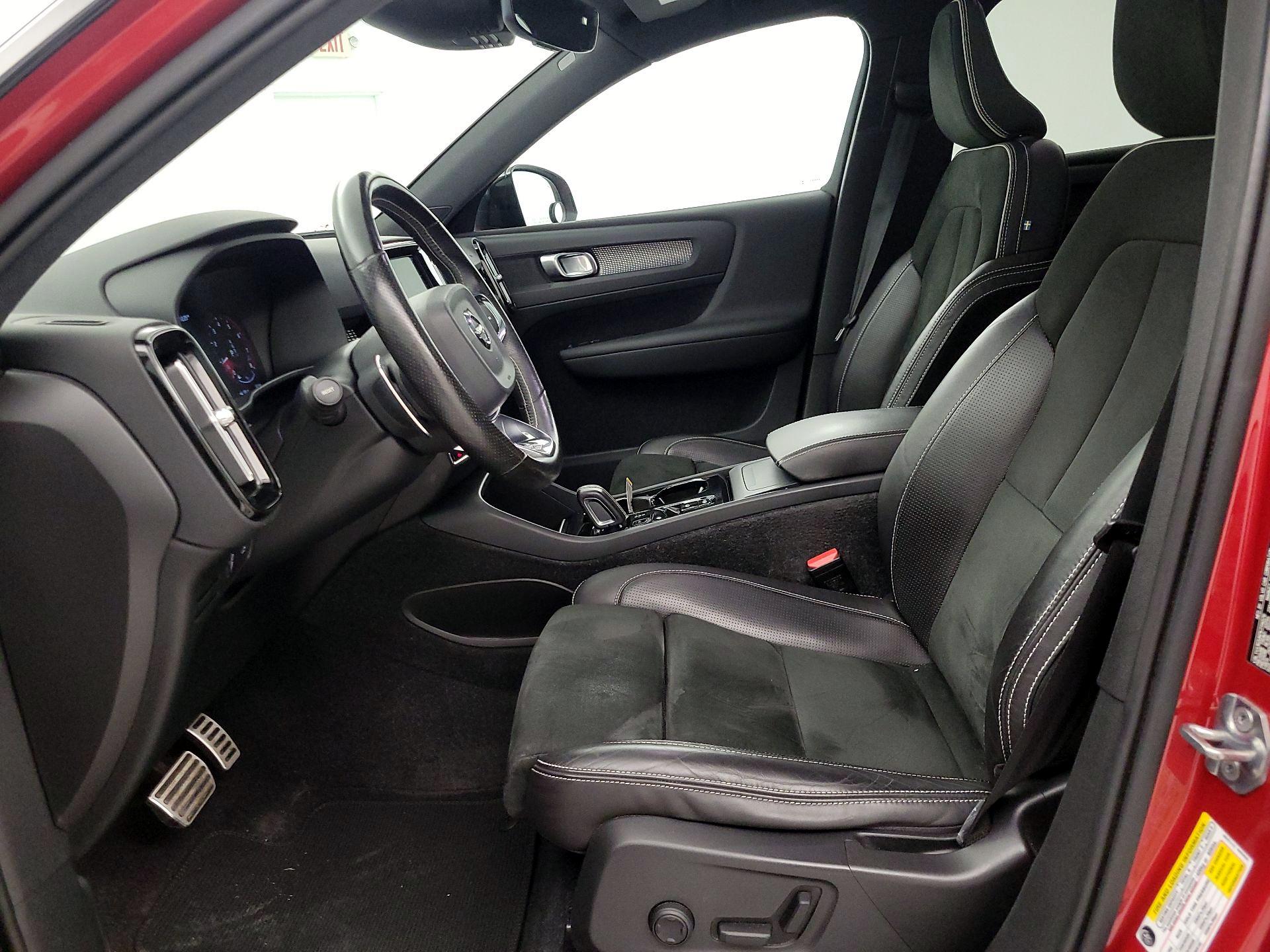 Thumbnail: 2019 Volvo XC40 - 11