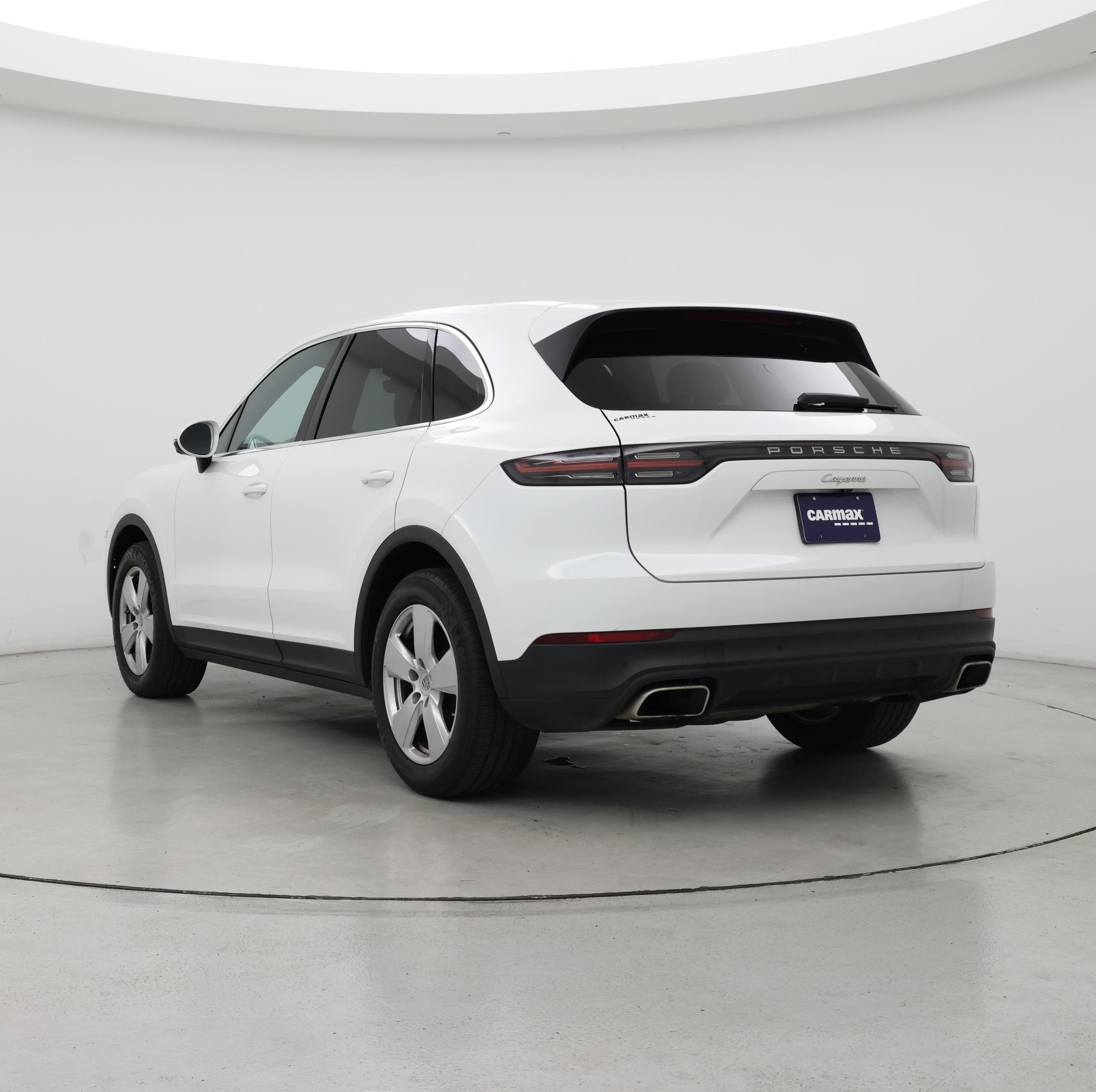 Thumbnail: 2021 Porsche Cayenne - 2