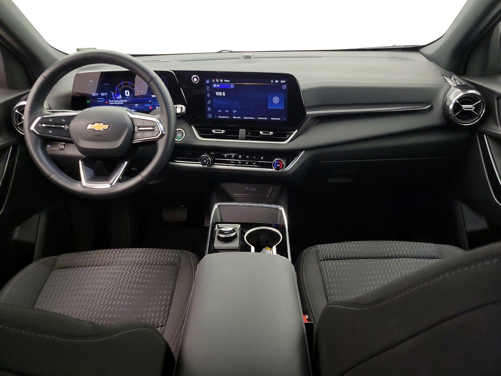 2026 Chevrolet Equinox LT - Photo 10