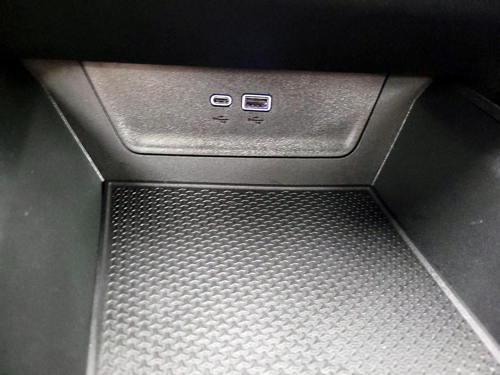 2026 Chevrolet Equinox LT - Photo 19
