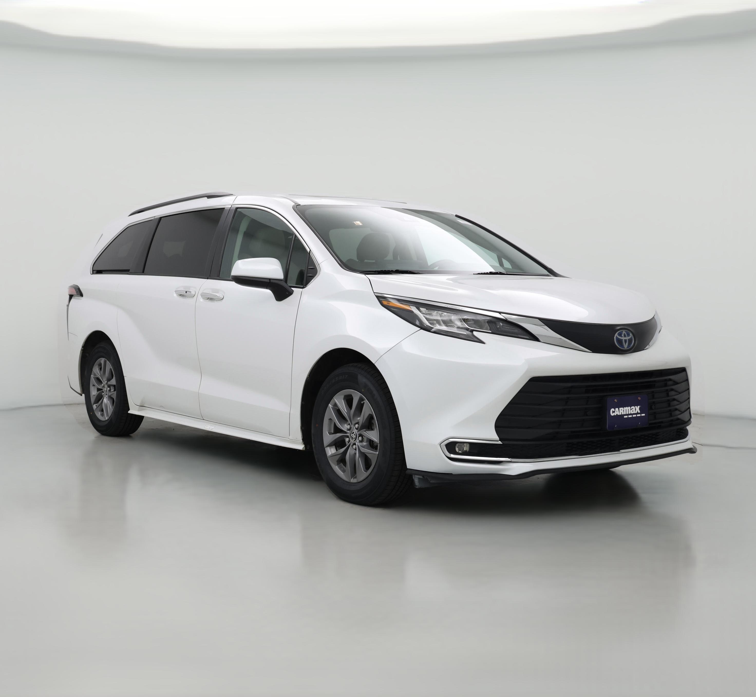 Thumbnail: 2022 Toyota Sienna - 1