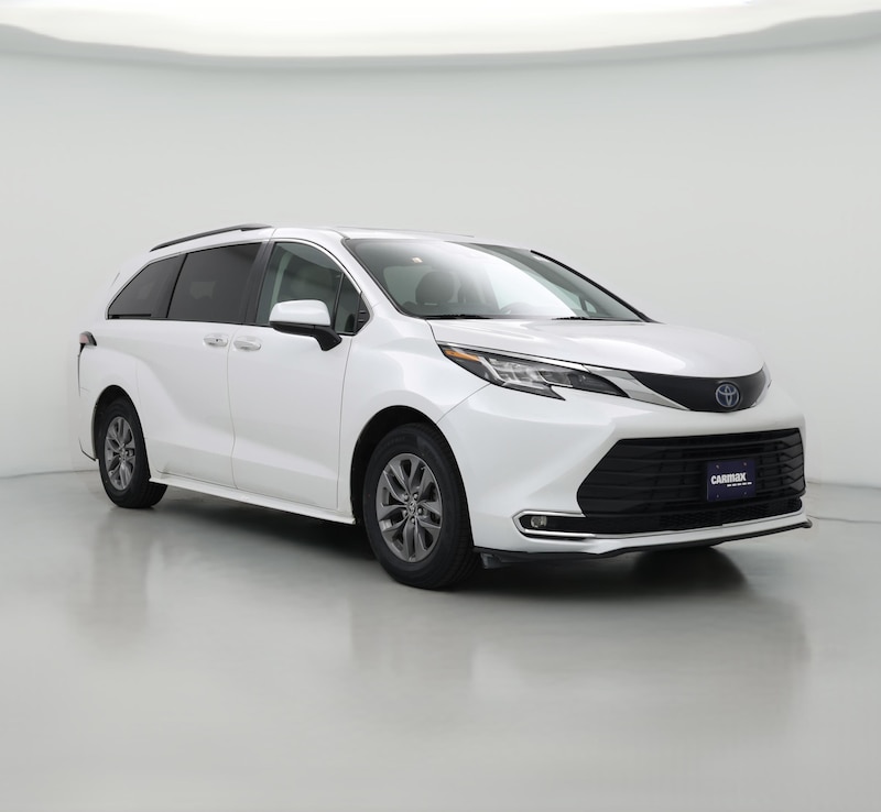 2022 Toyota Sienna Hybrid XLE