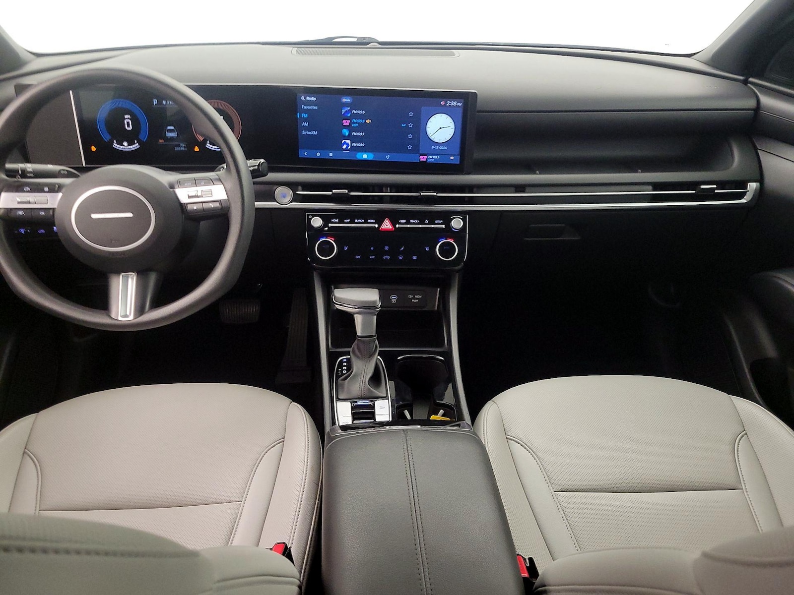 2025 Hyundai Santa Cruz SEL - Photo 10