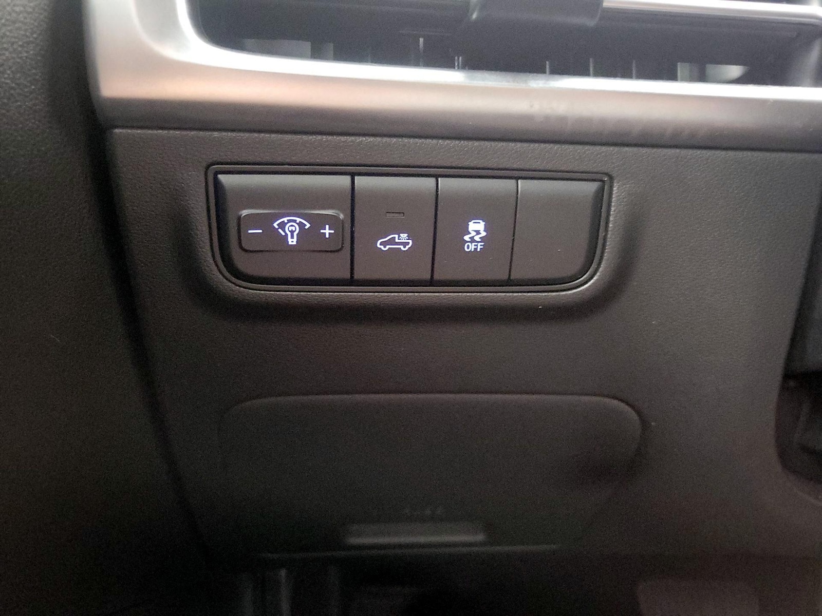 2025 Hyundai Santa Cruz SEL - Photo 14