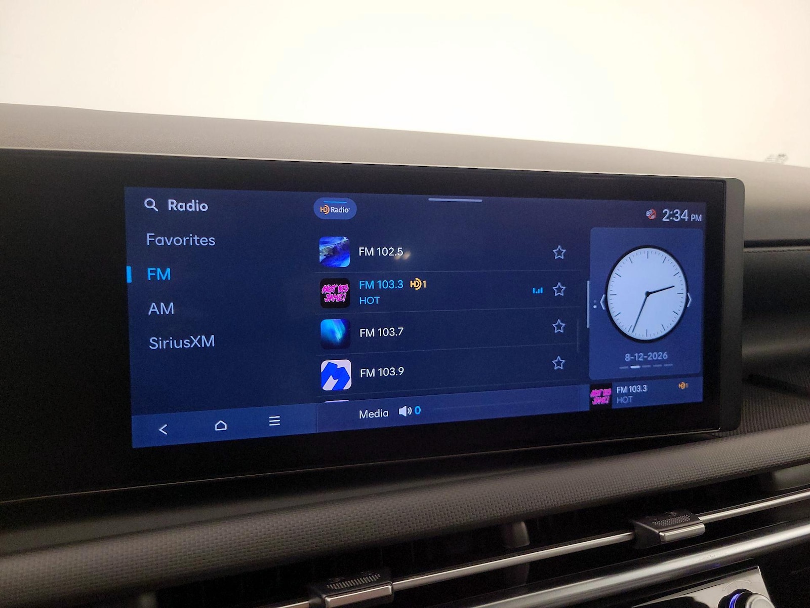 2025 Hyundai Santa Cruz SEL - Photo 16