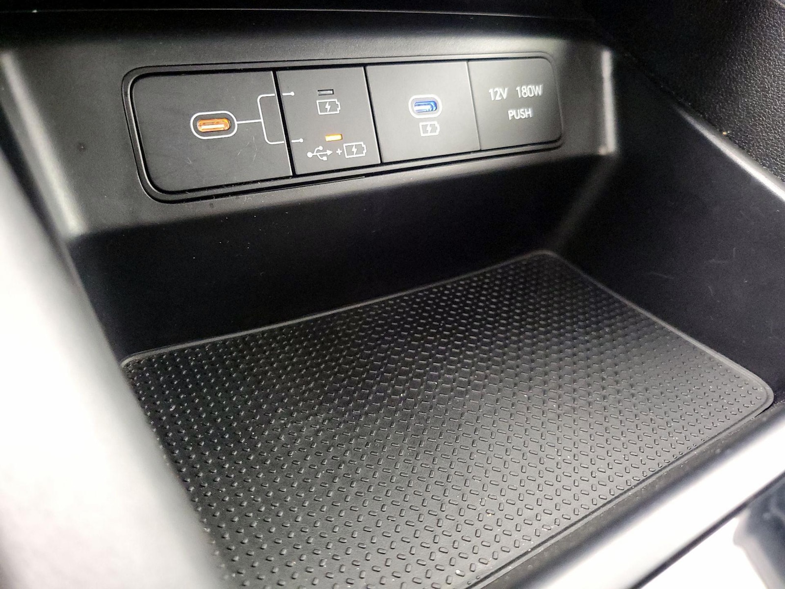 2025 Hyundai Santa Cruz SEL - Photo 19
