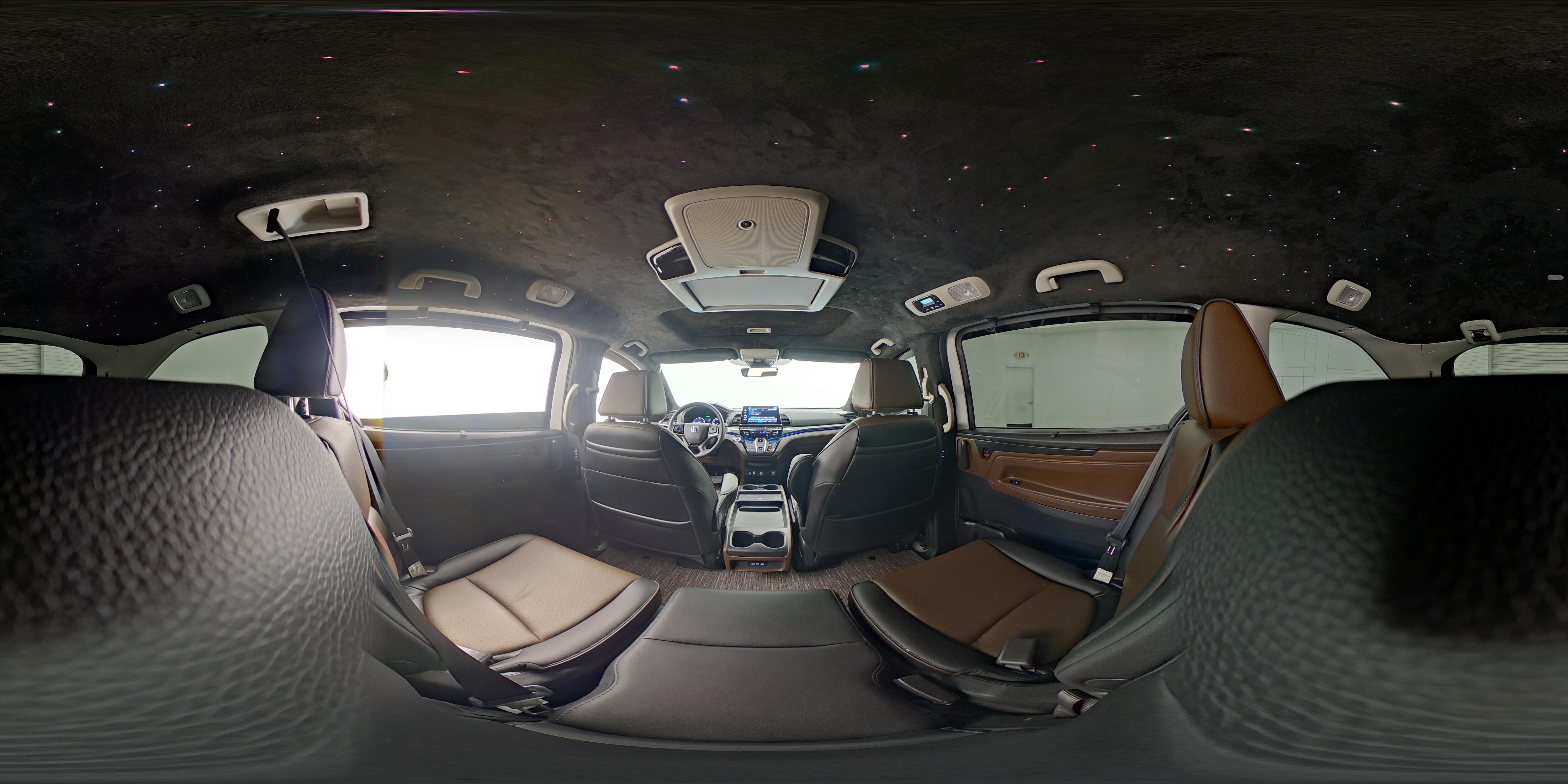 2025 Honda Odyssey Elite - Photo 28