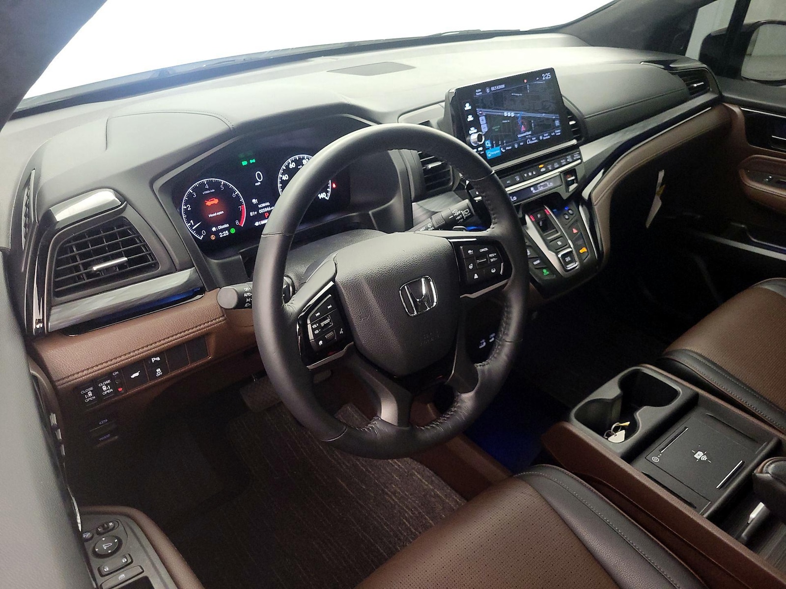 2025 Honda Odyssey Elite - Photo 10