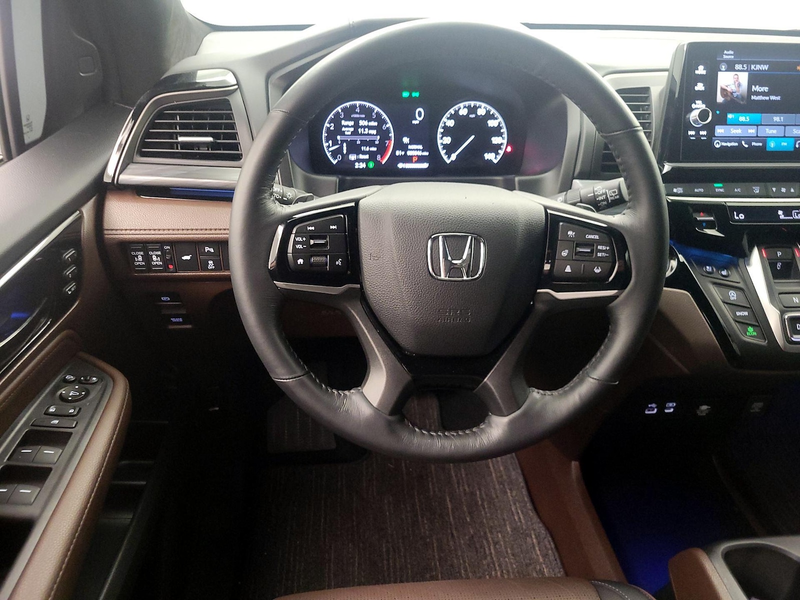 2025 Honda Odyssey Elite - Photo 11