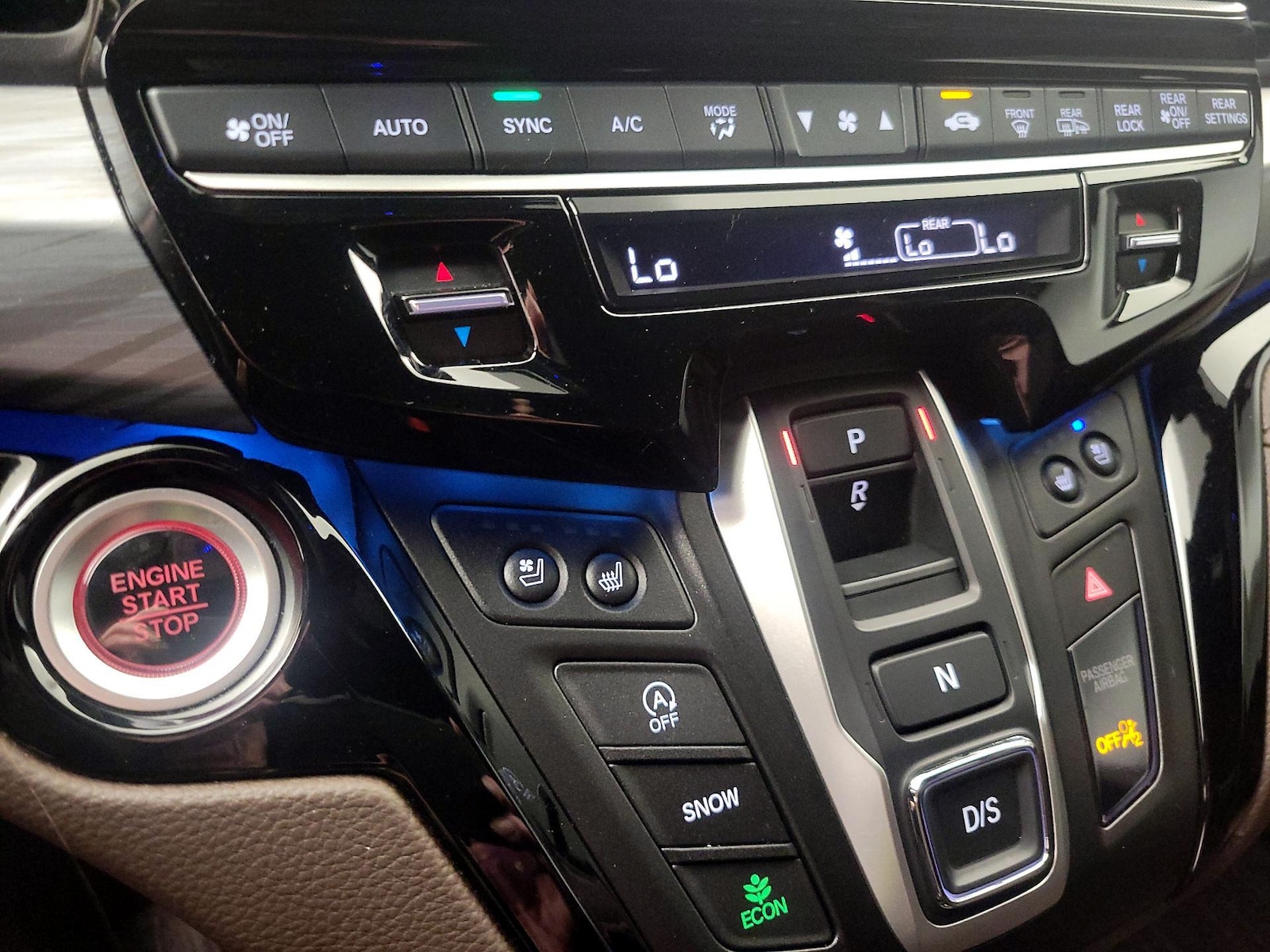 2025 Honda Odyssey Elite - Photo 18