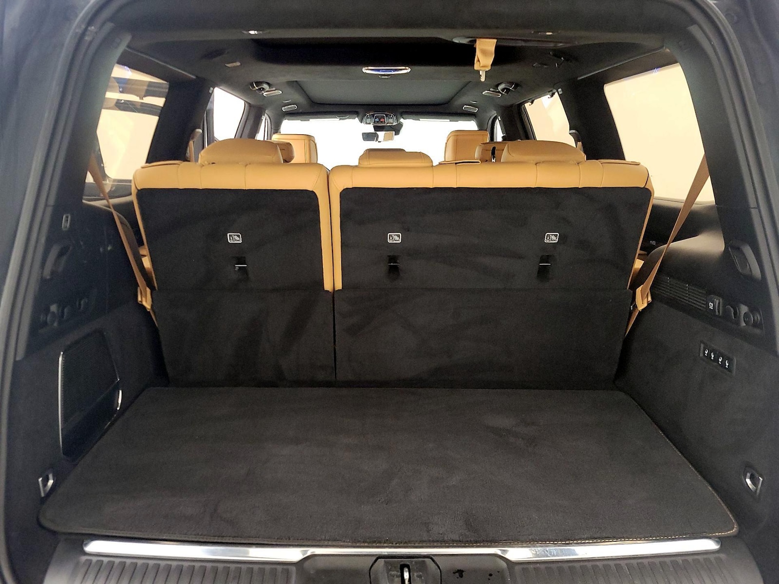 2023 Jeep Grand Wagoneer Series III - Photo 23