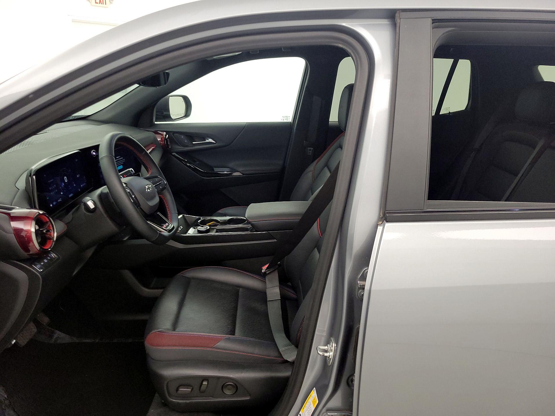 Thumbnail: 2025 Chevrolet Equinox - 11