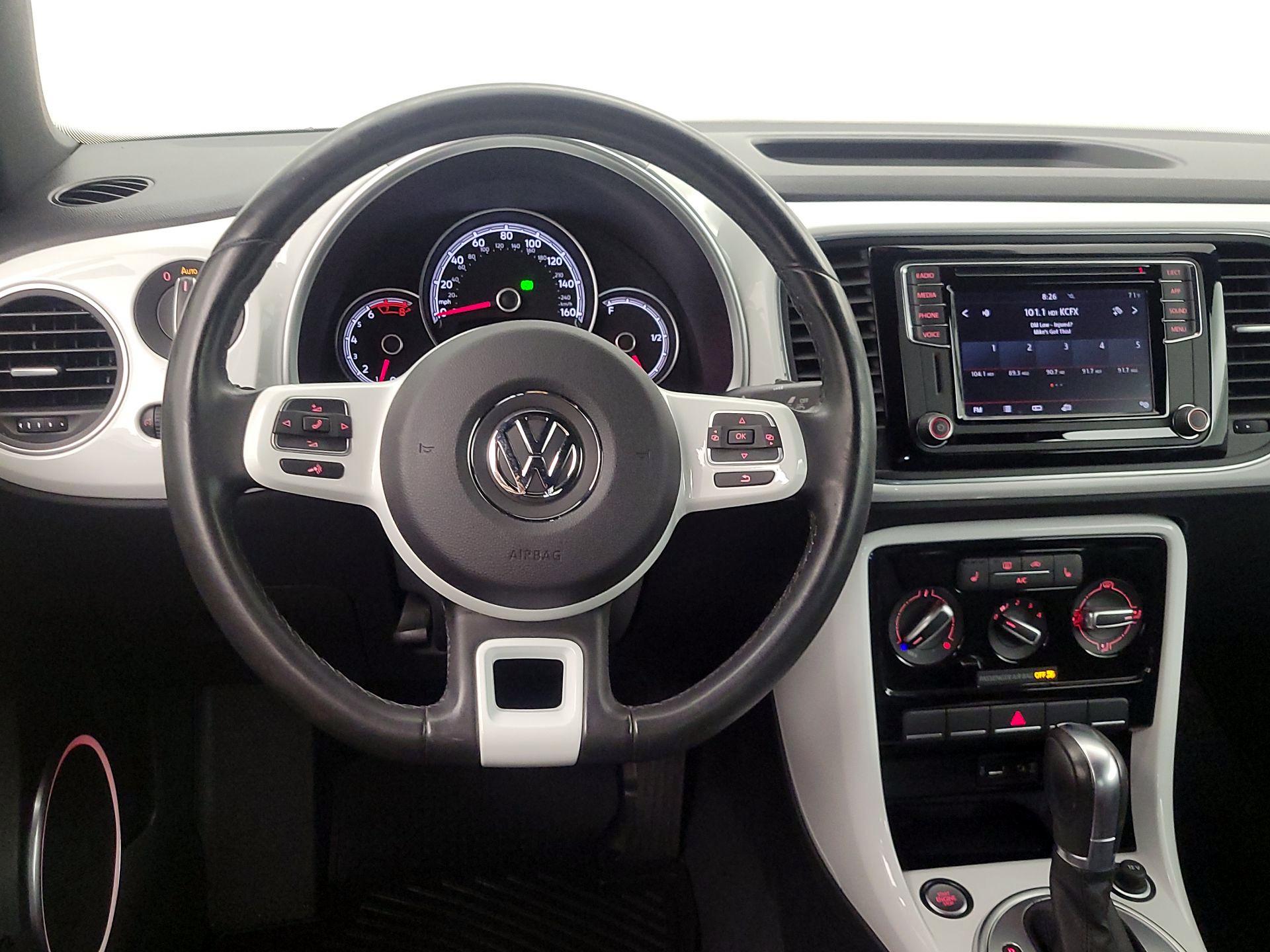 Thumbnail: 2018 Volkswagen Beetle - 10