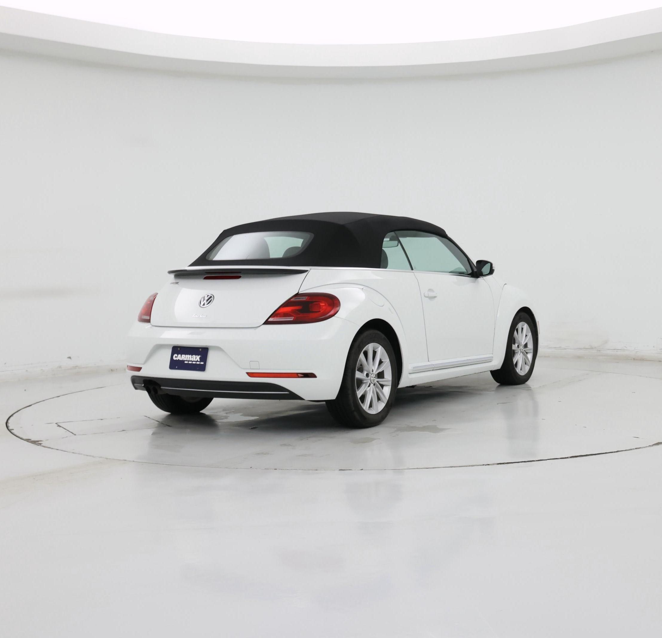 Thumbnail: 2018 Volkswagen Beetle - 8