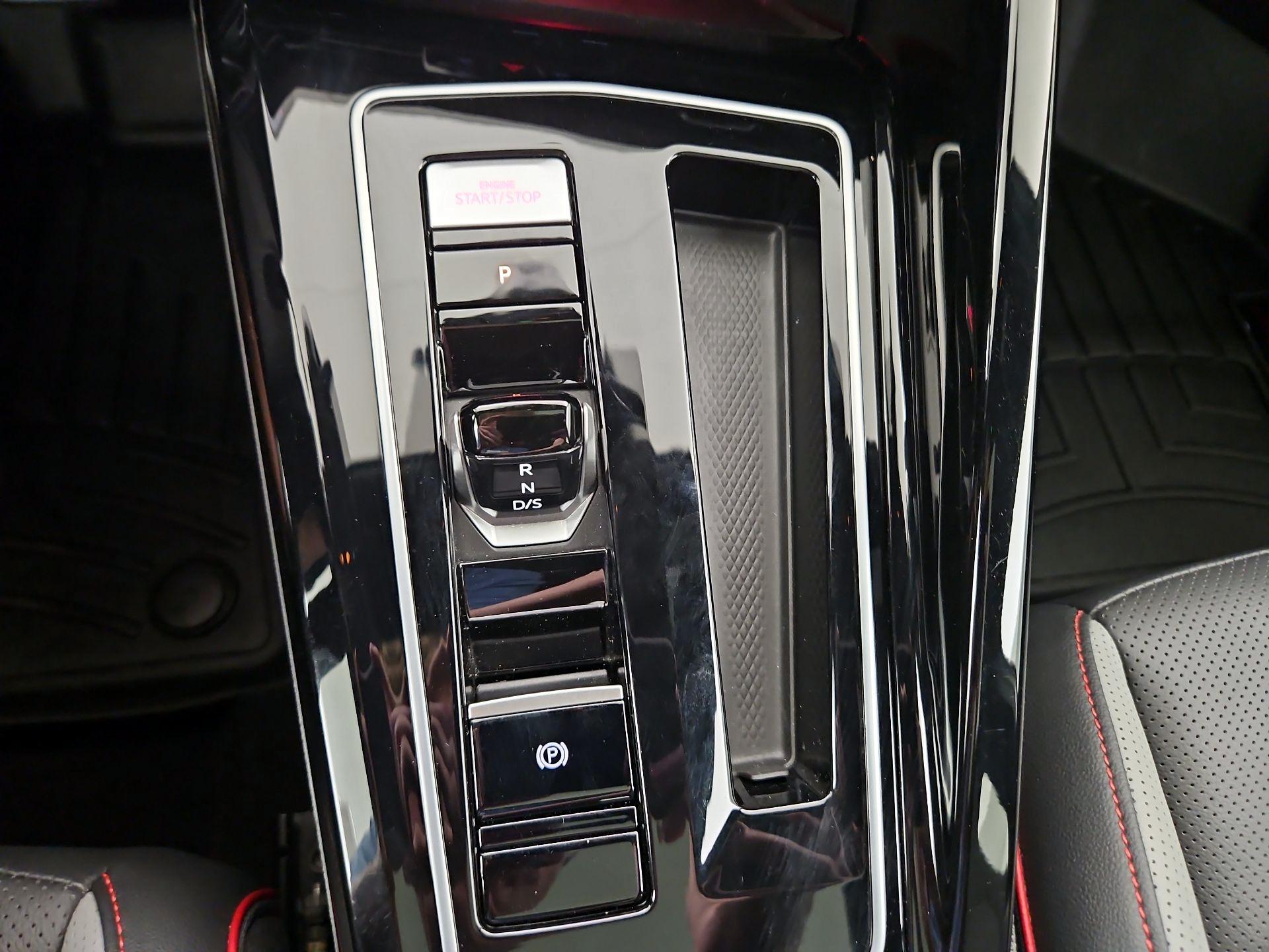 Thumbnail: 2024 Volkswagen Golf - 18